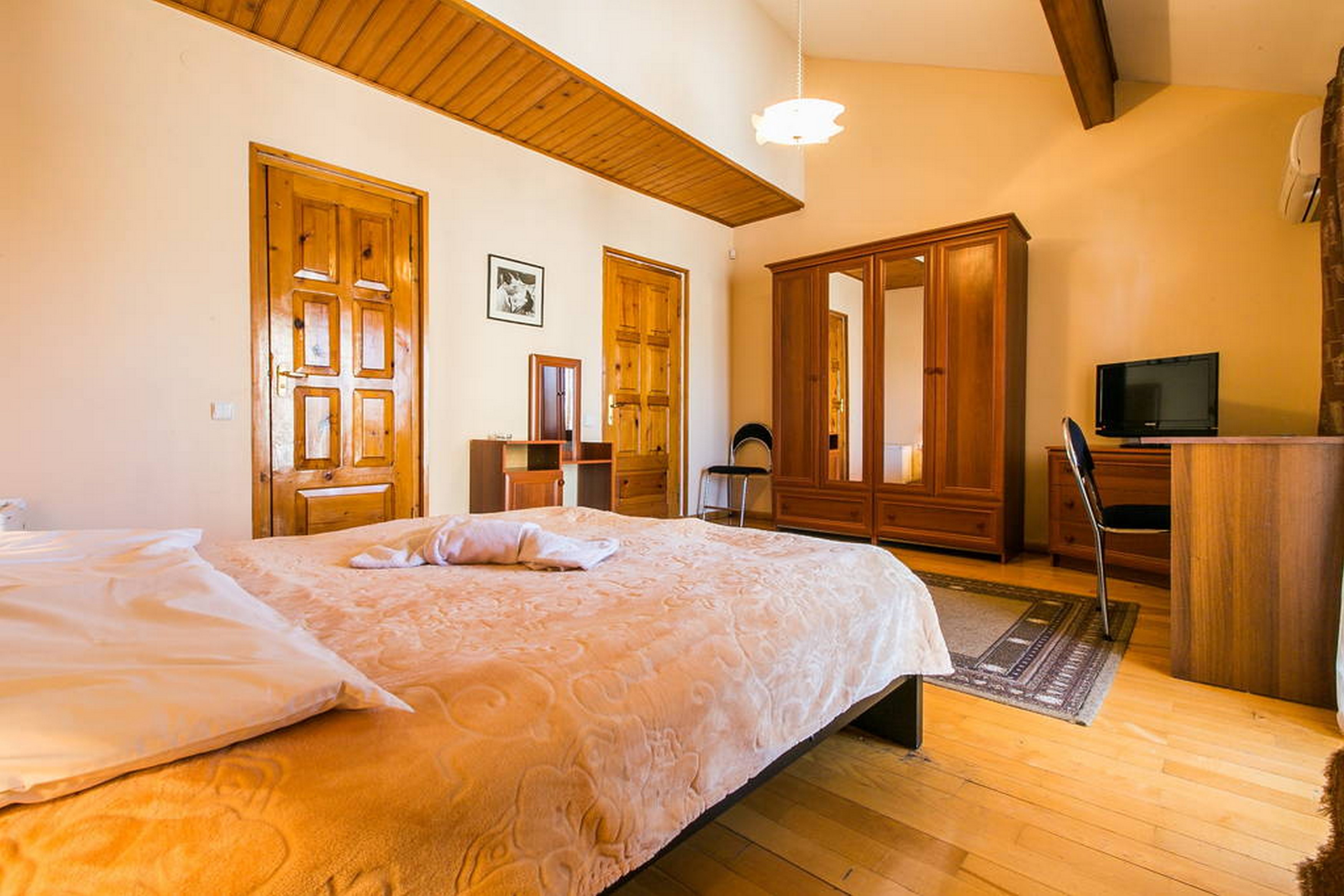Hotel 38