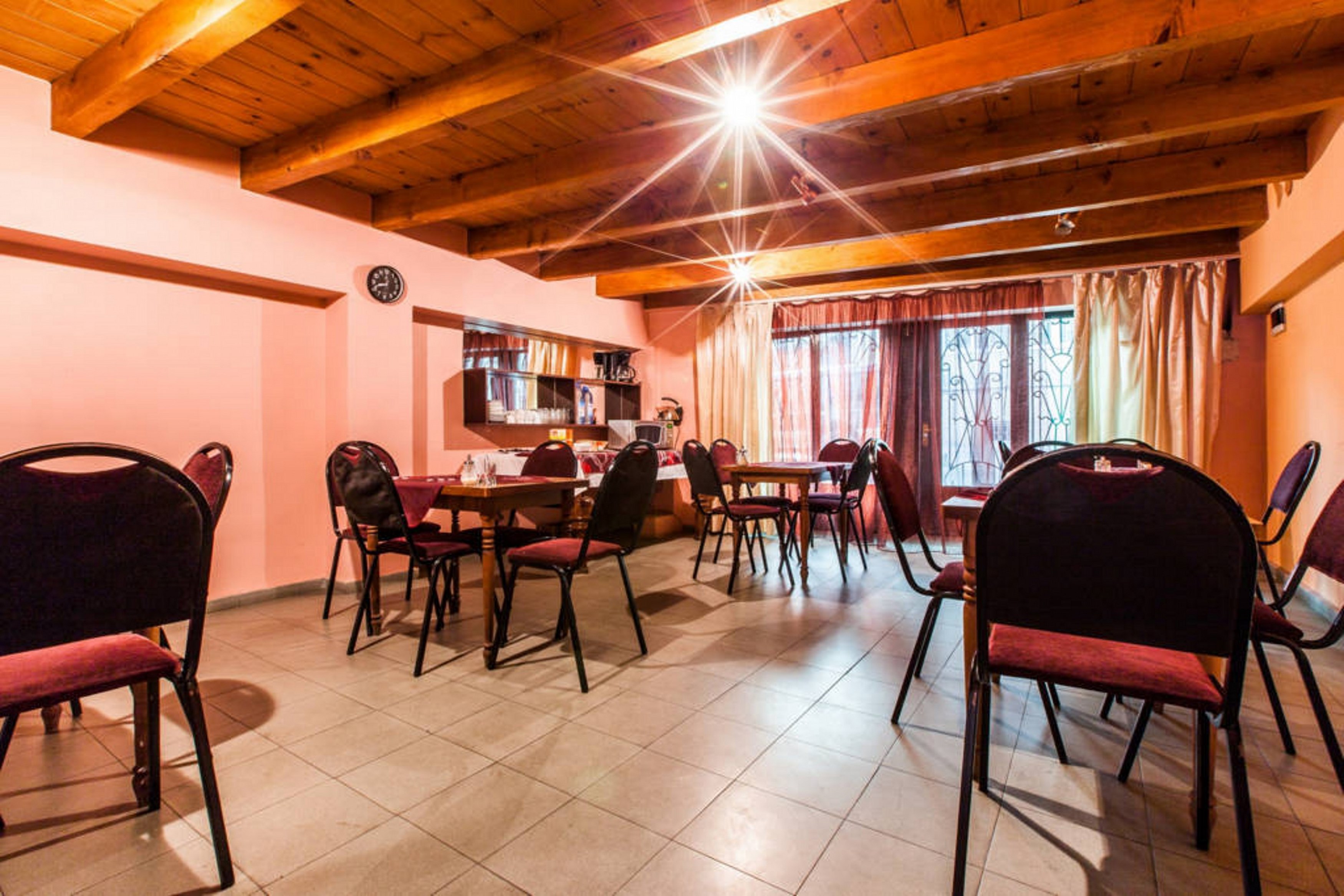 Hotel 38