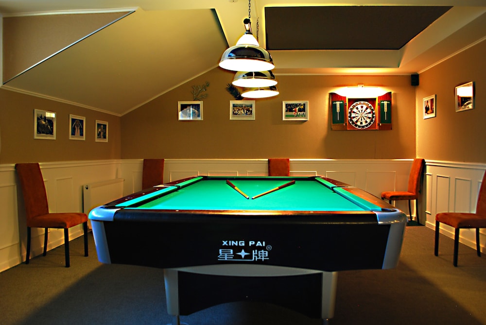 Hotel West