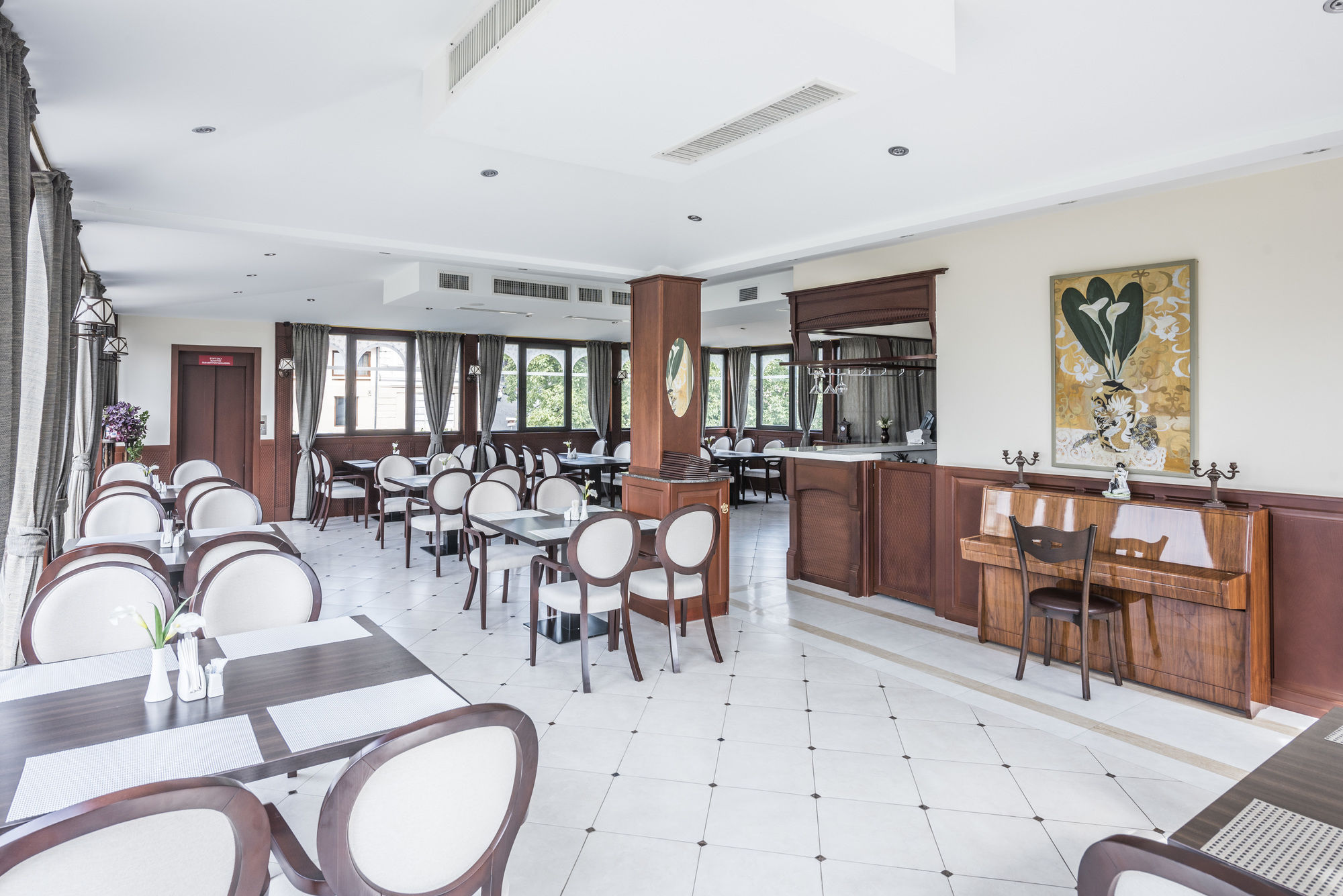 Rikhe Kopala Hotel