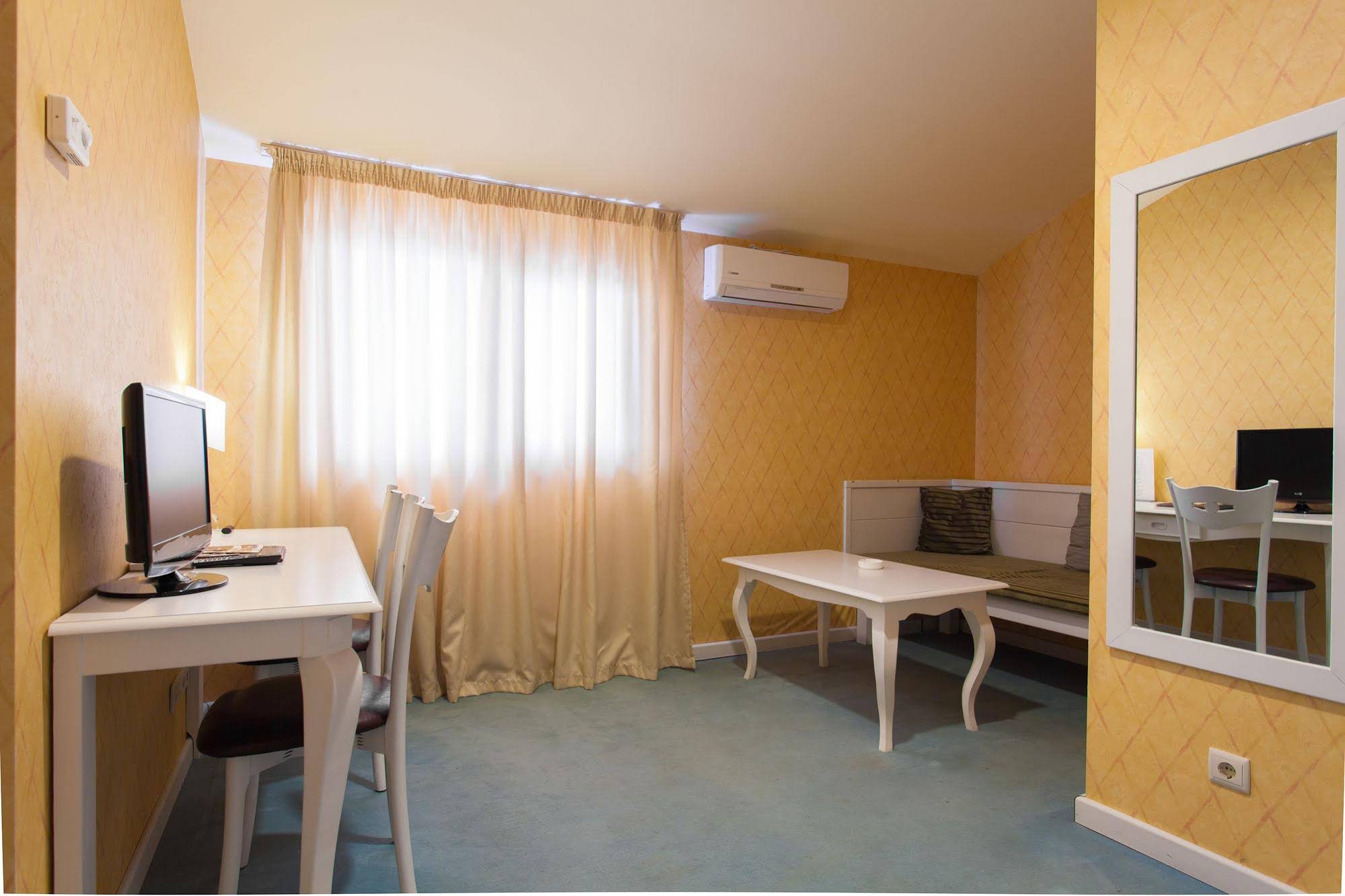 Kopala Tskneti Hotel