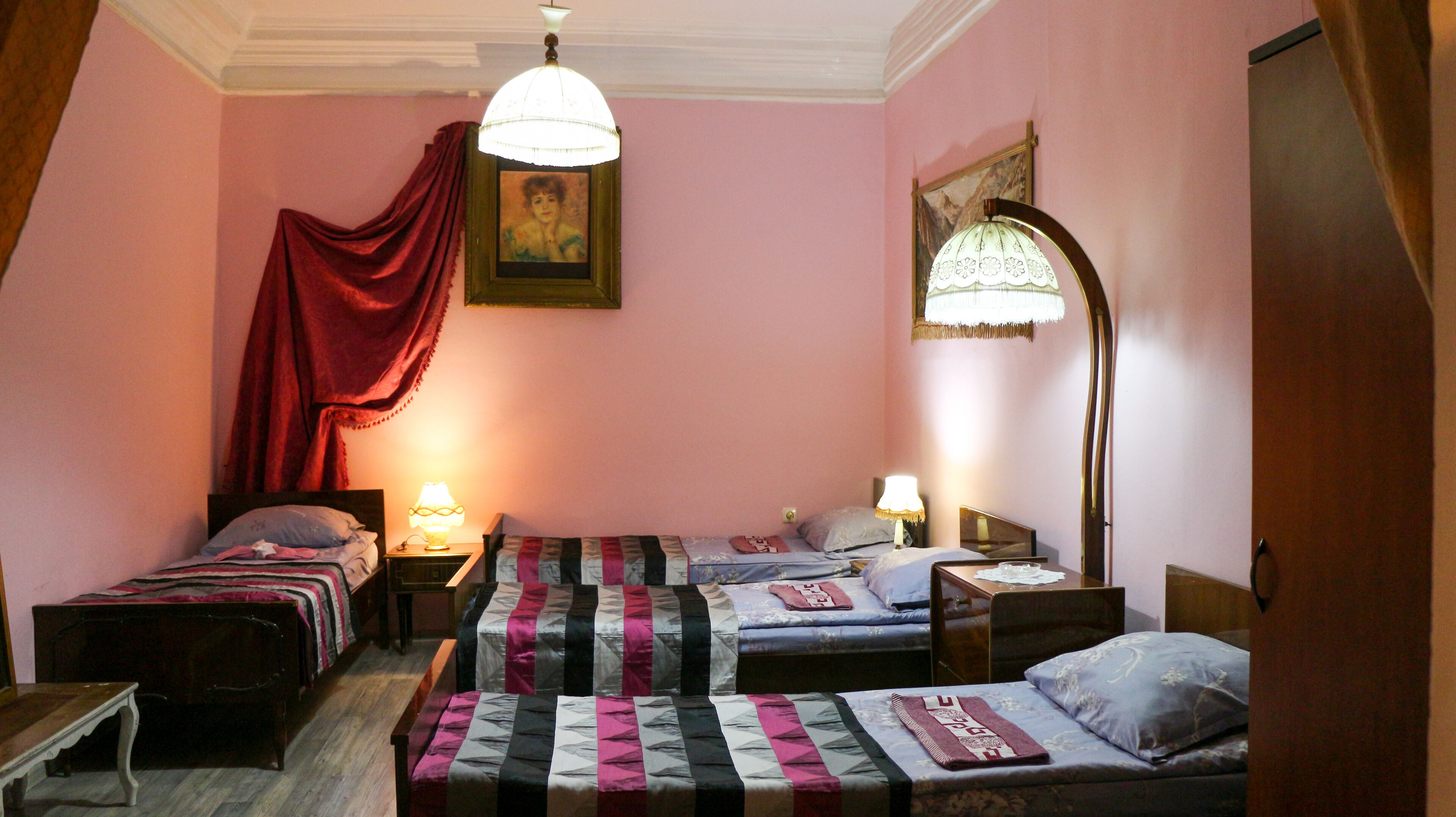 Leon Hostel