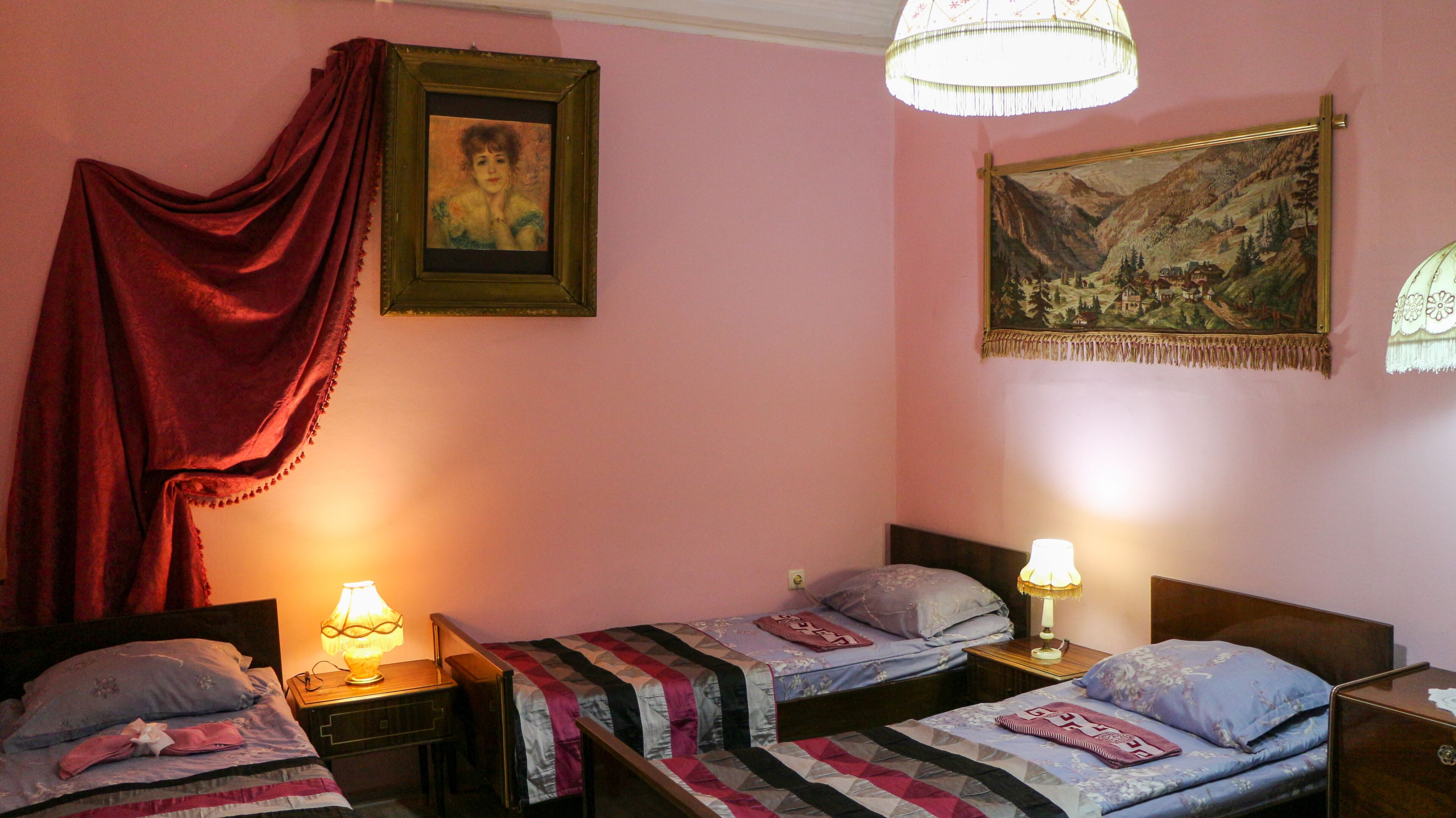 Leon Hostel