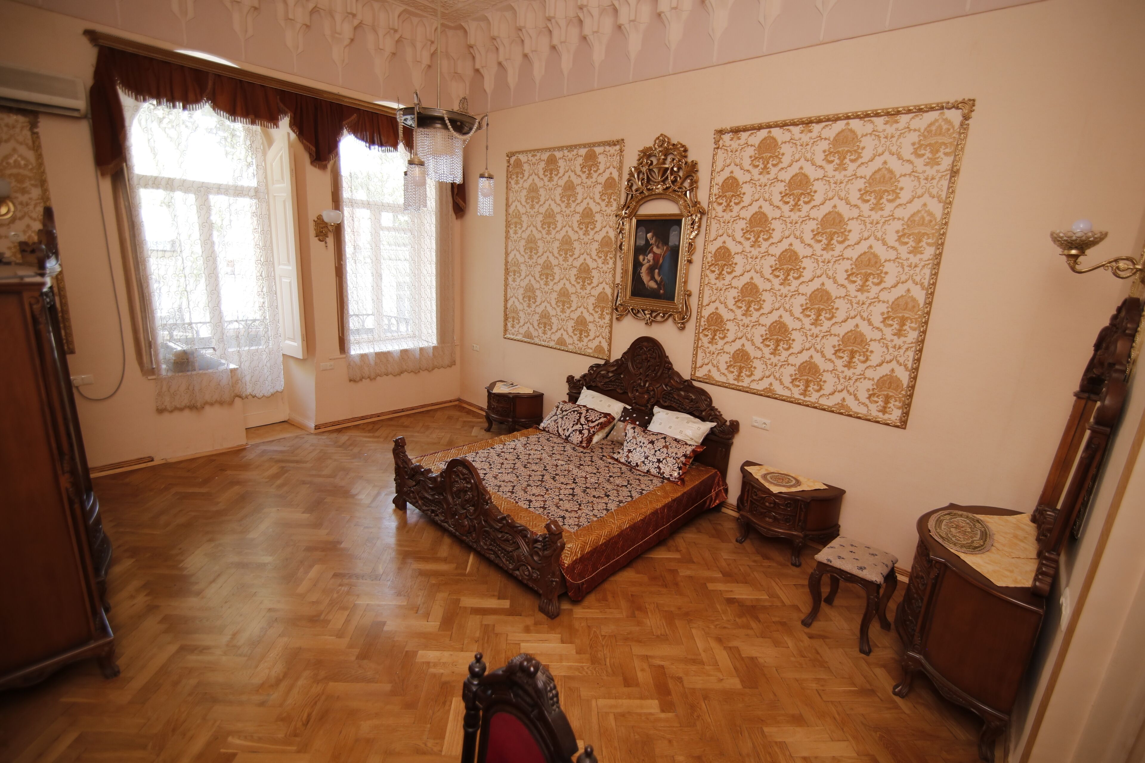Leon Hostel
