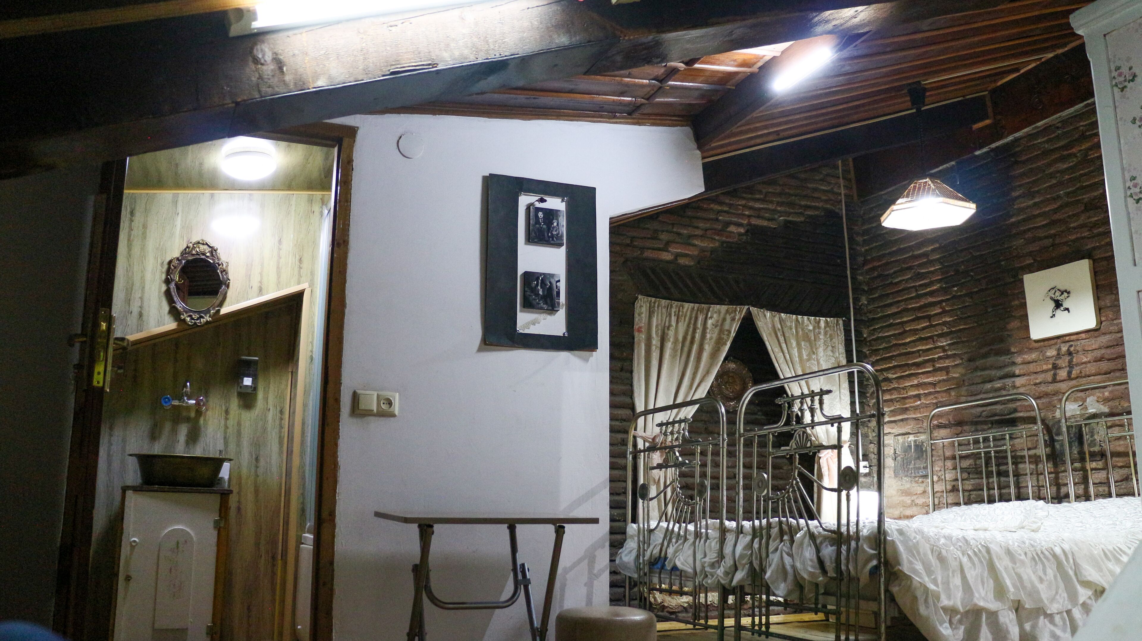 Leon Hostel