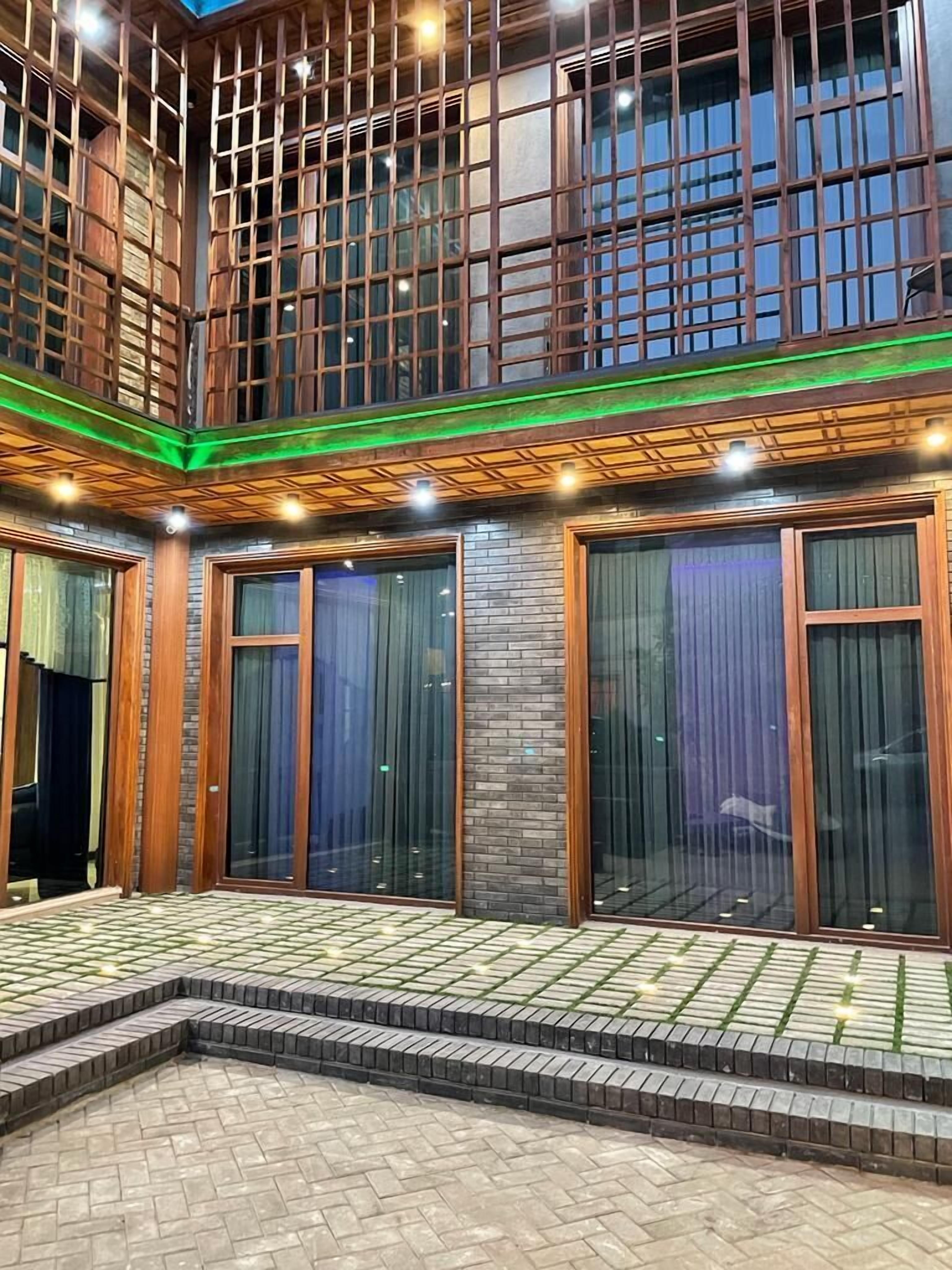 Luxin Hotel