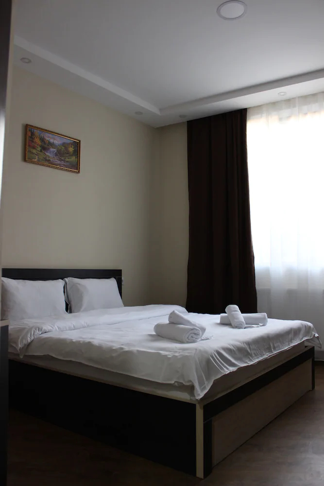 M&M Hotel