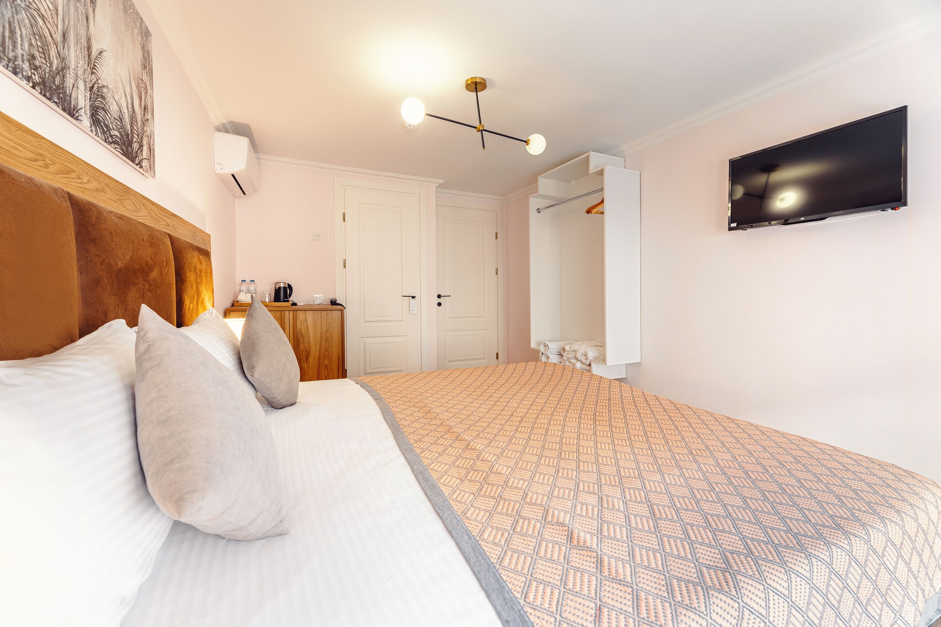 Manufacturer Hotel Tbilisi