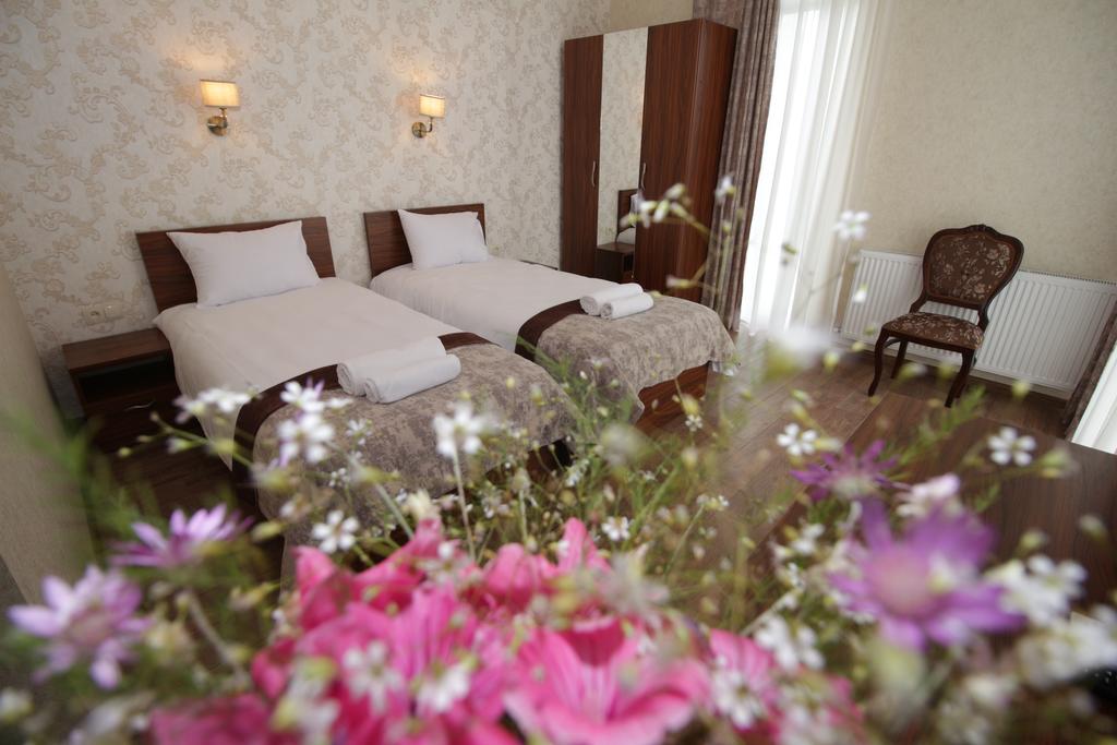 Marialuis Hotel