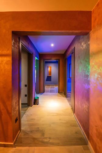 Meta Business Hotel