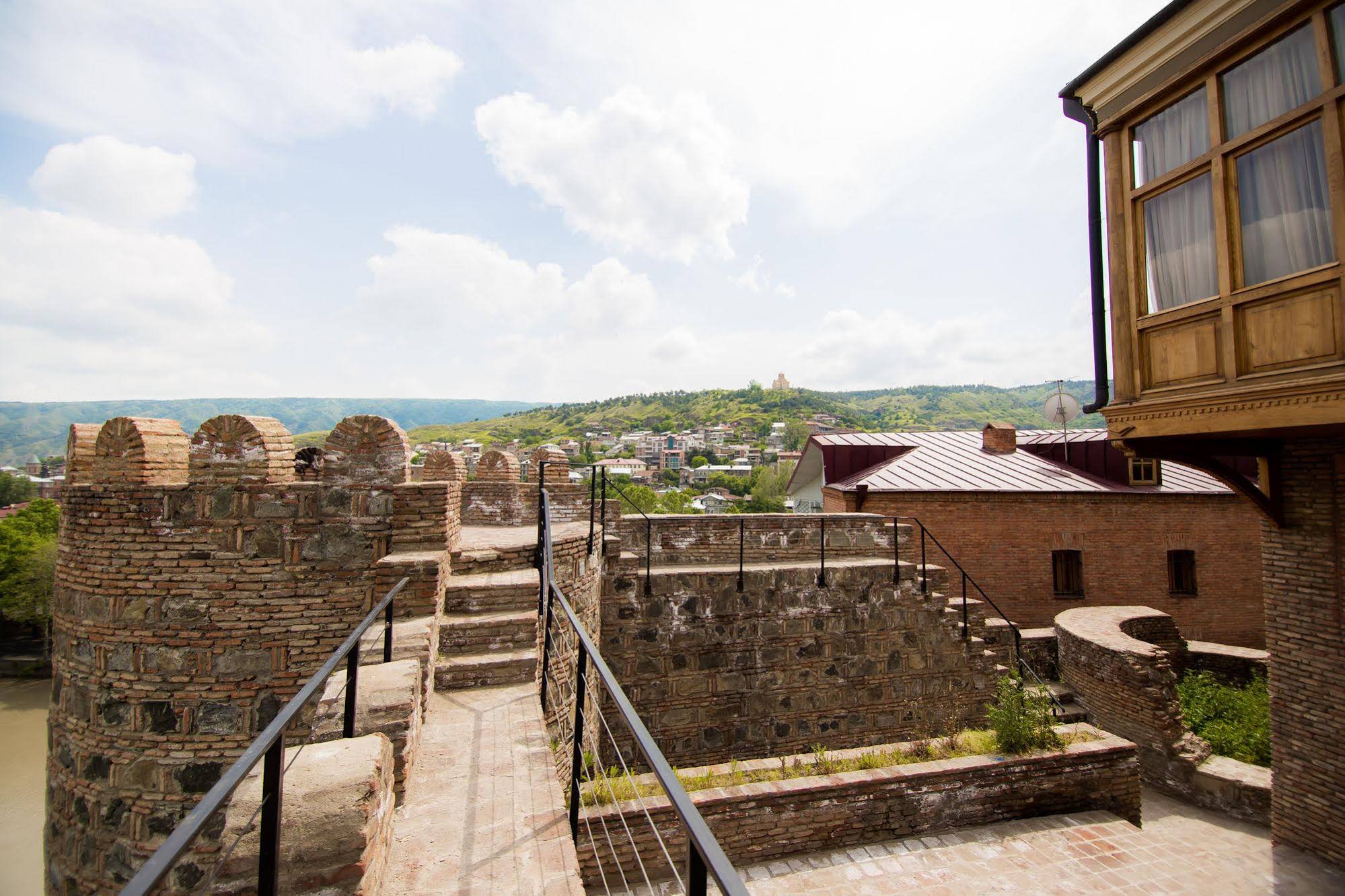 Tbili Metekhi Boutique Hotel