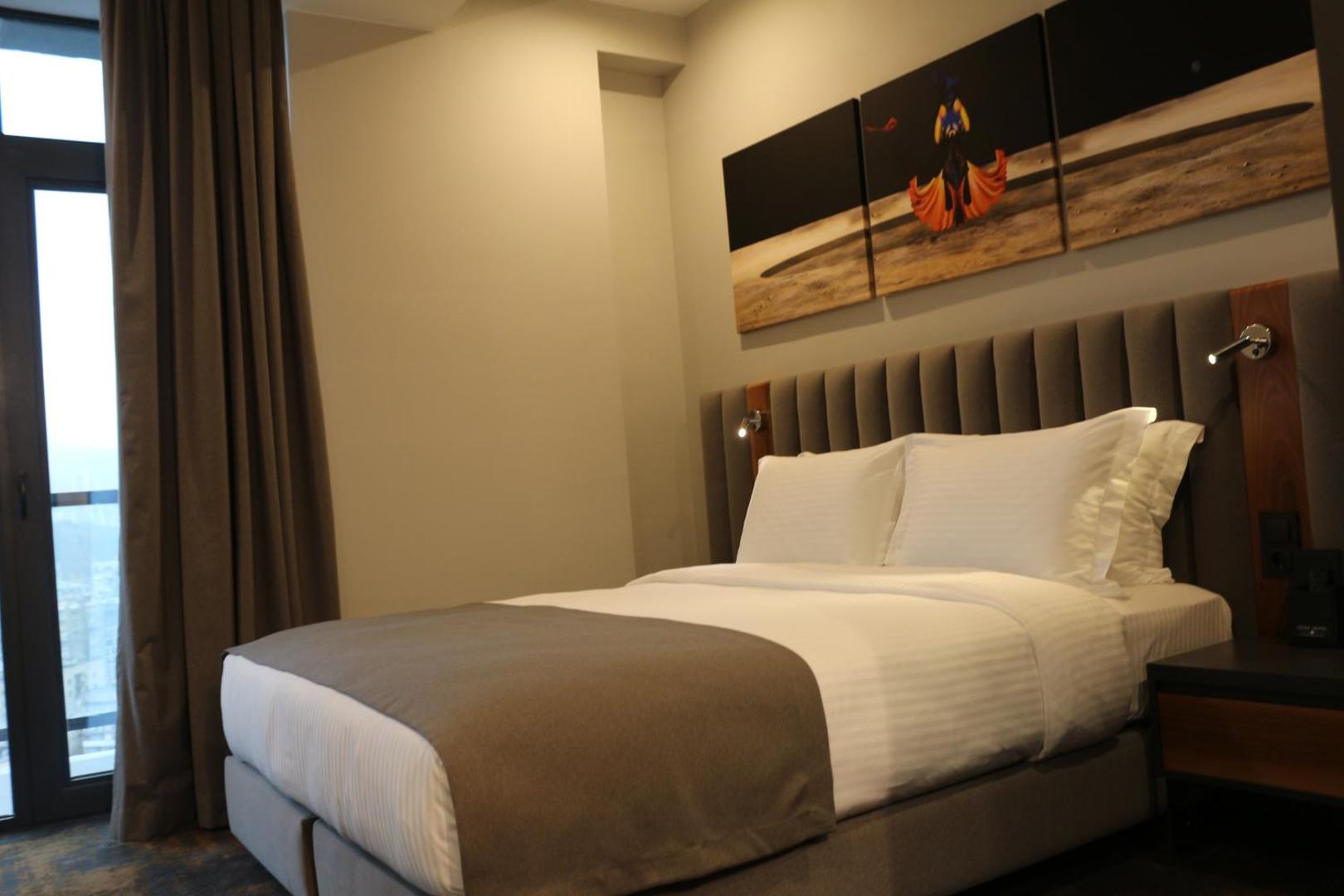 Onyx Hotel