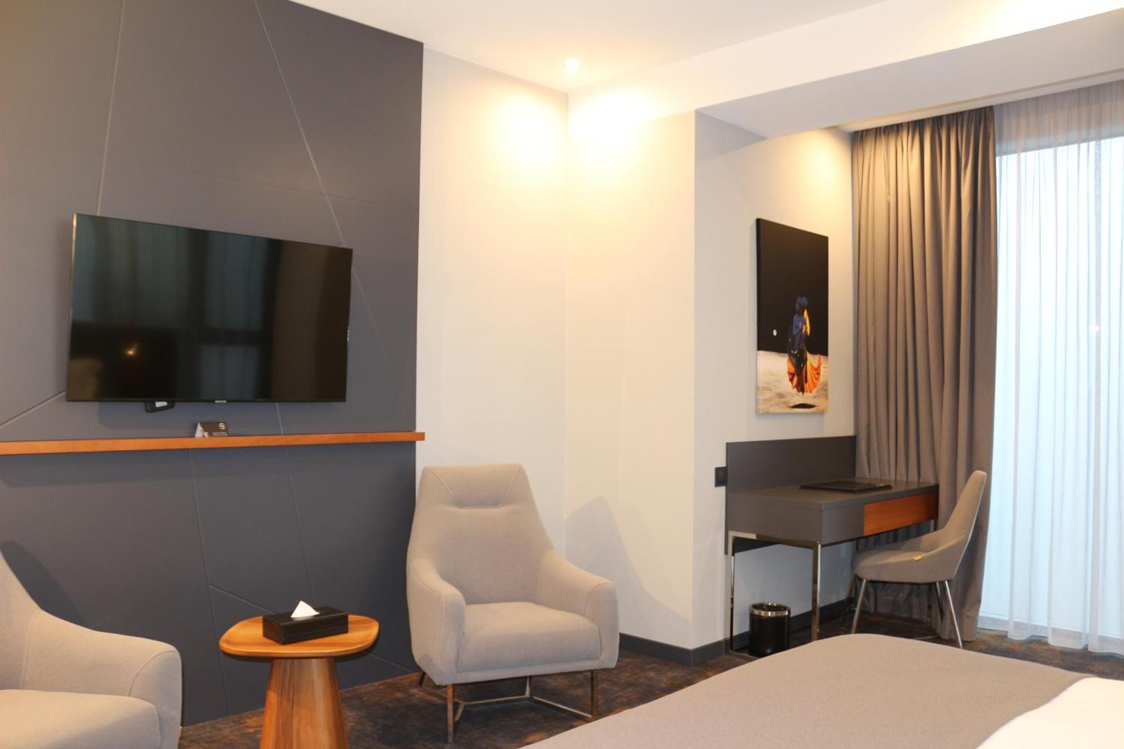 Onyx Hotel