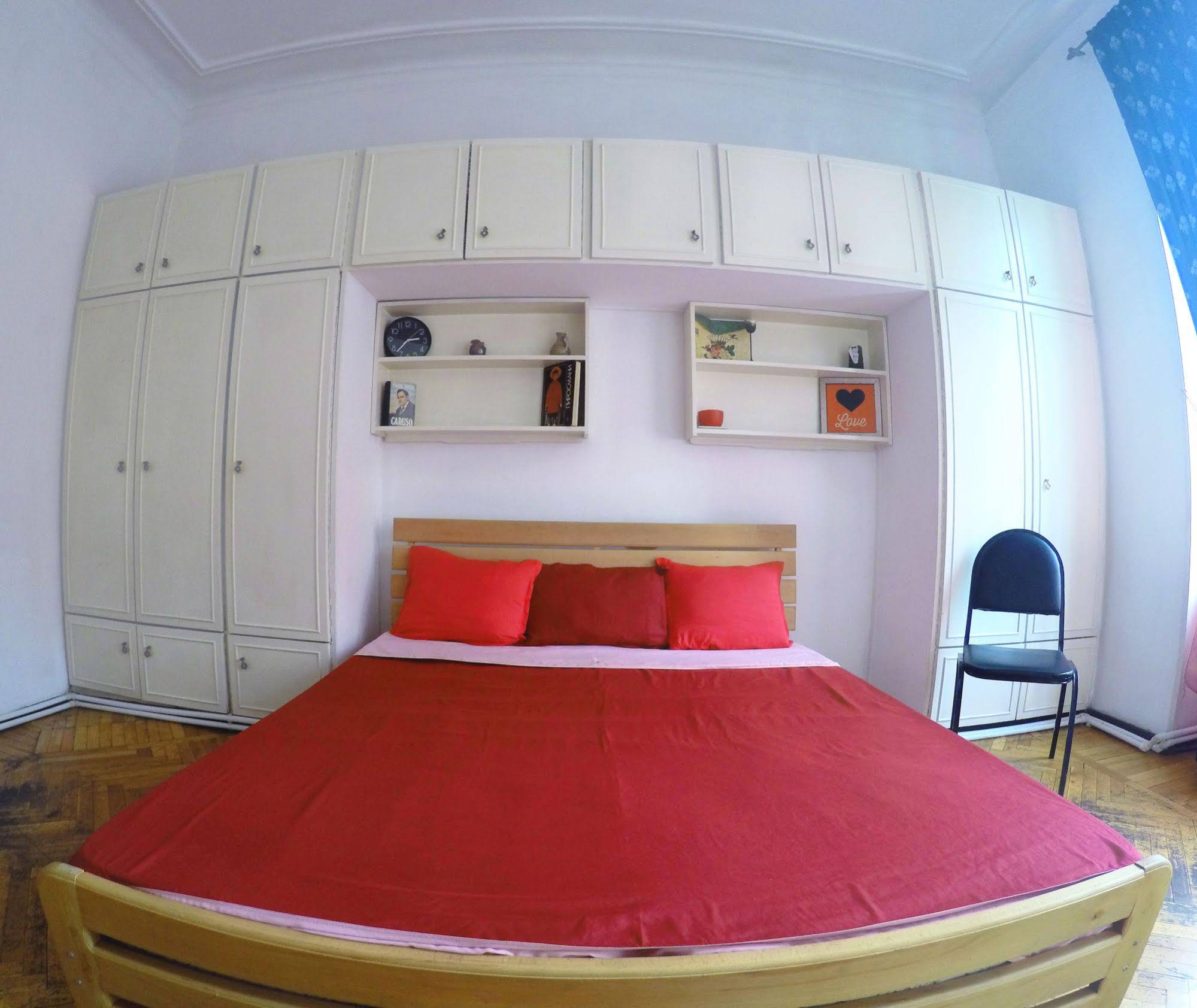 Opera Rooms&Hostel Tbilisi