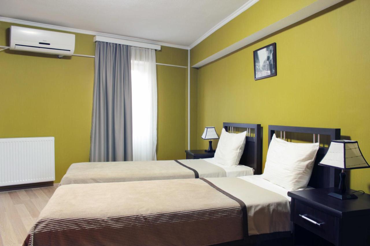 Oriental Hotel