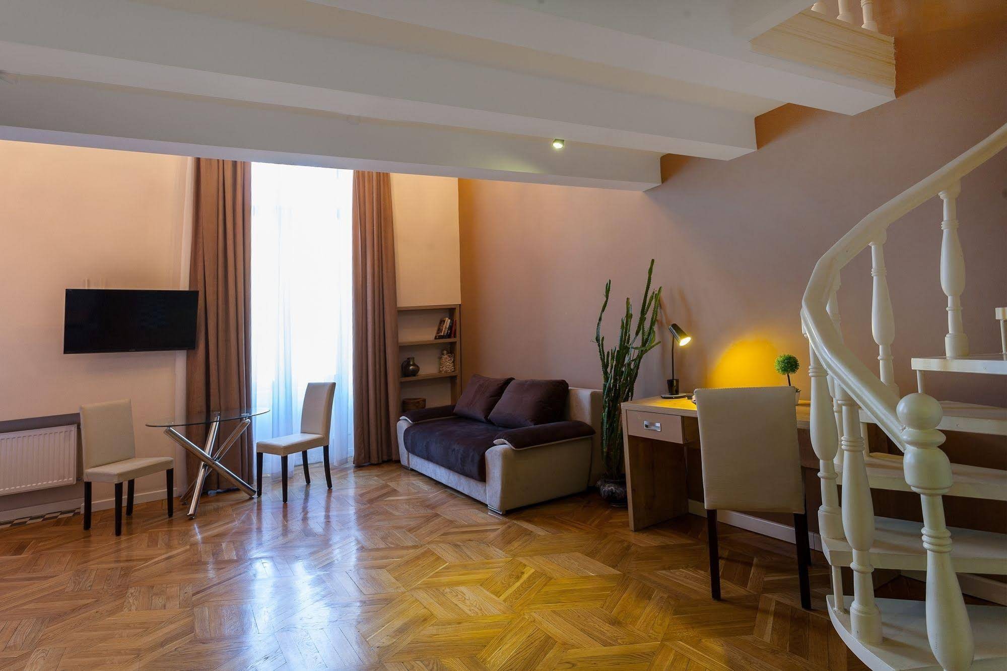 Rustaveli Hotel