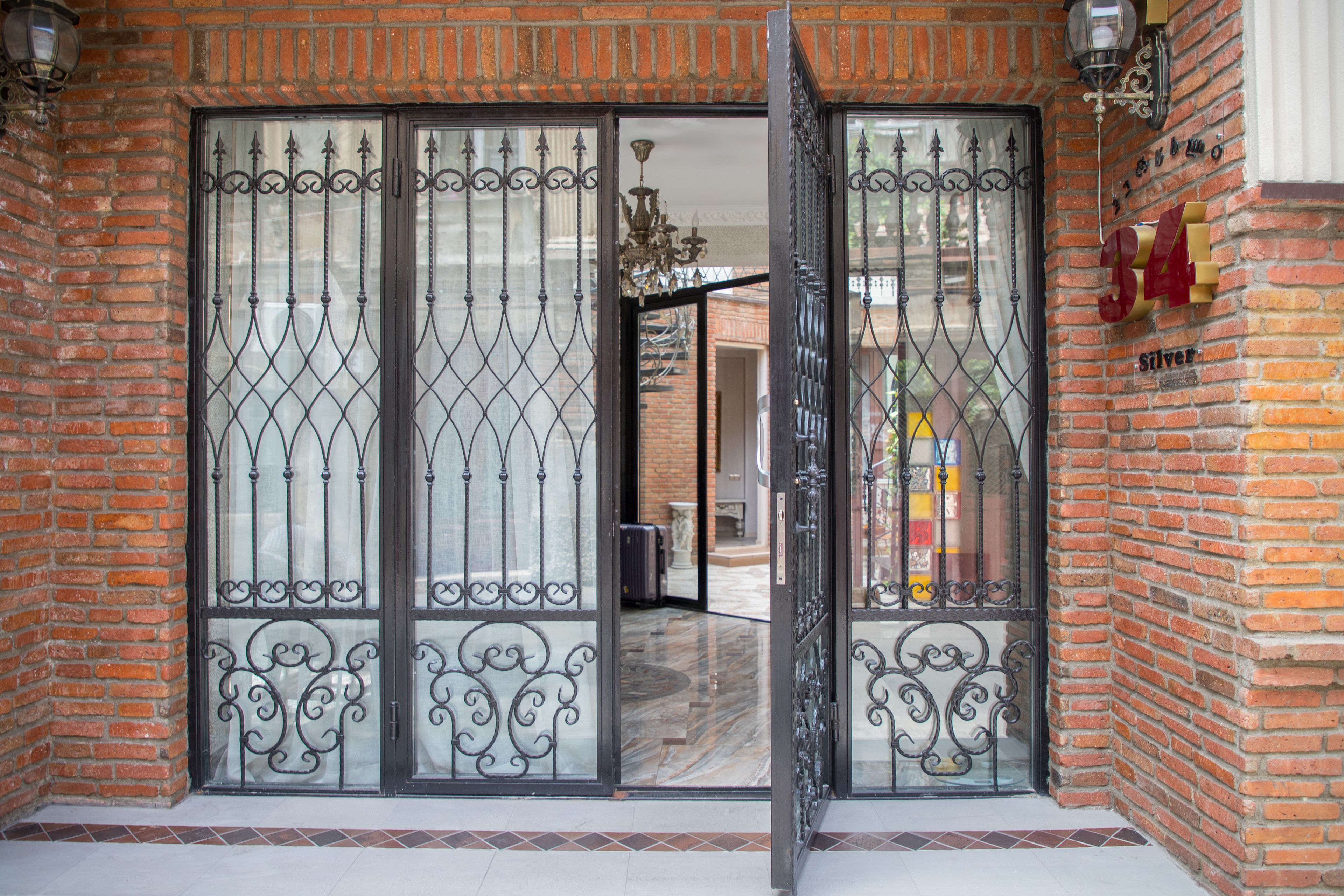 Silver 34 Boutique