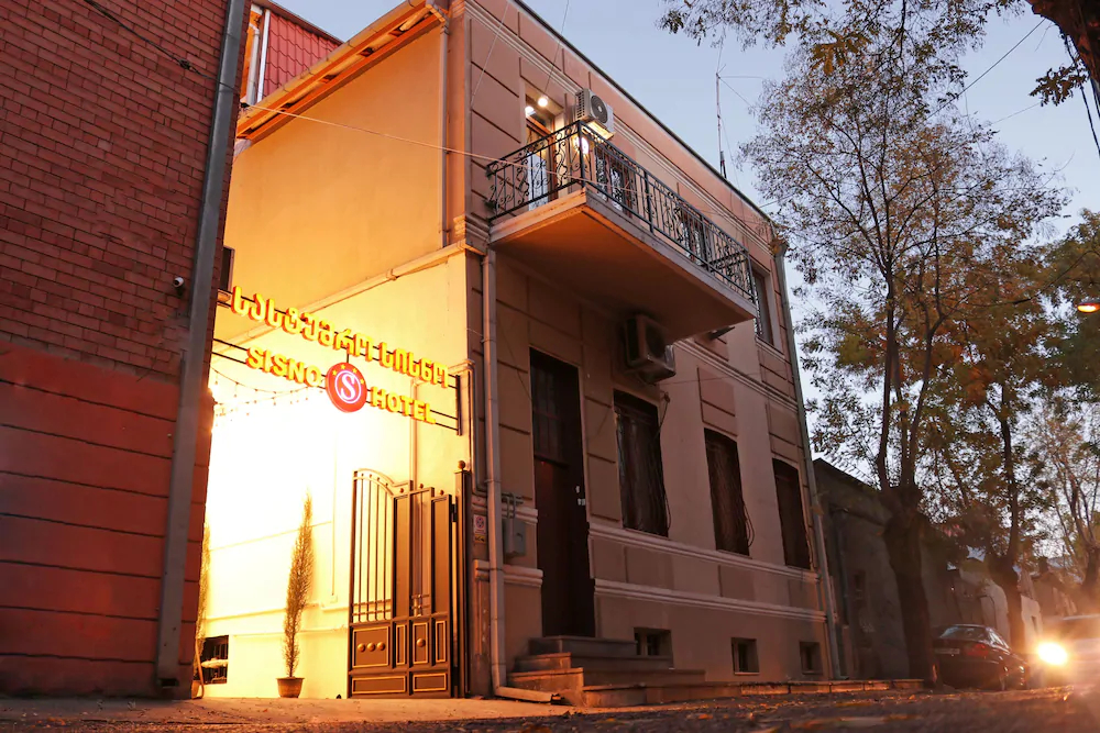 Sisno Hotel