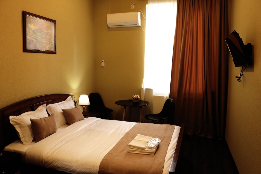 Sisno Hotel