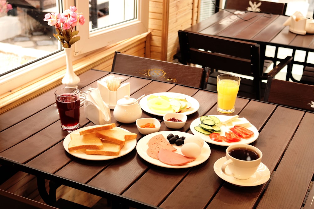 Sisno Hotel
