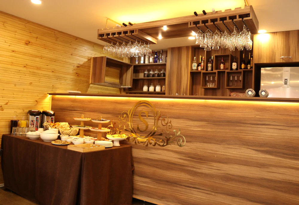 Sisno Hotel