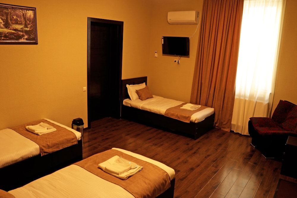 Sisno Hotel