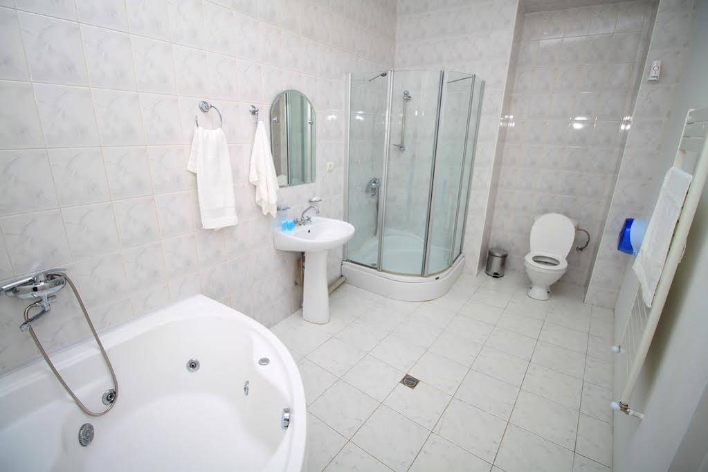 Villa Old Sololaki