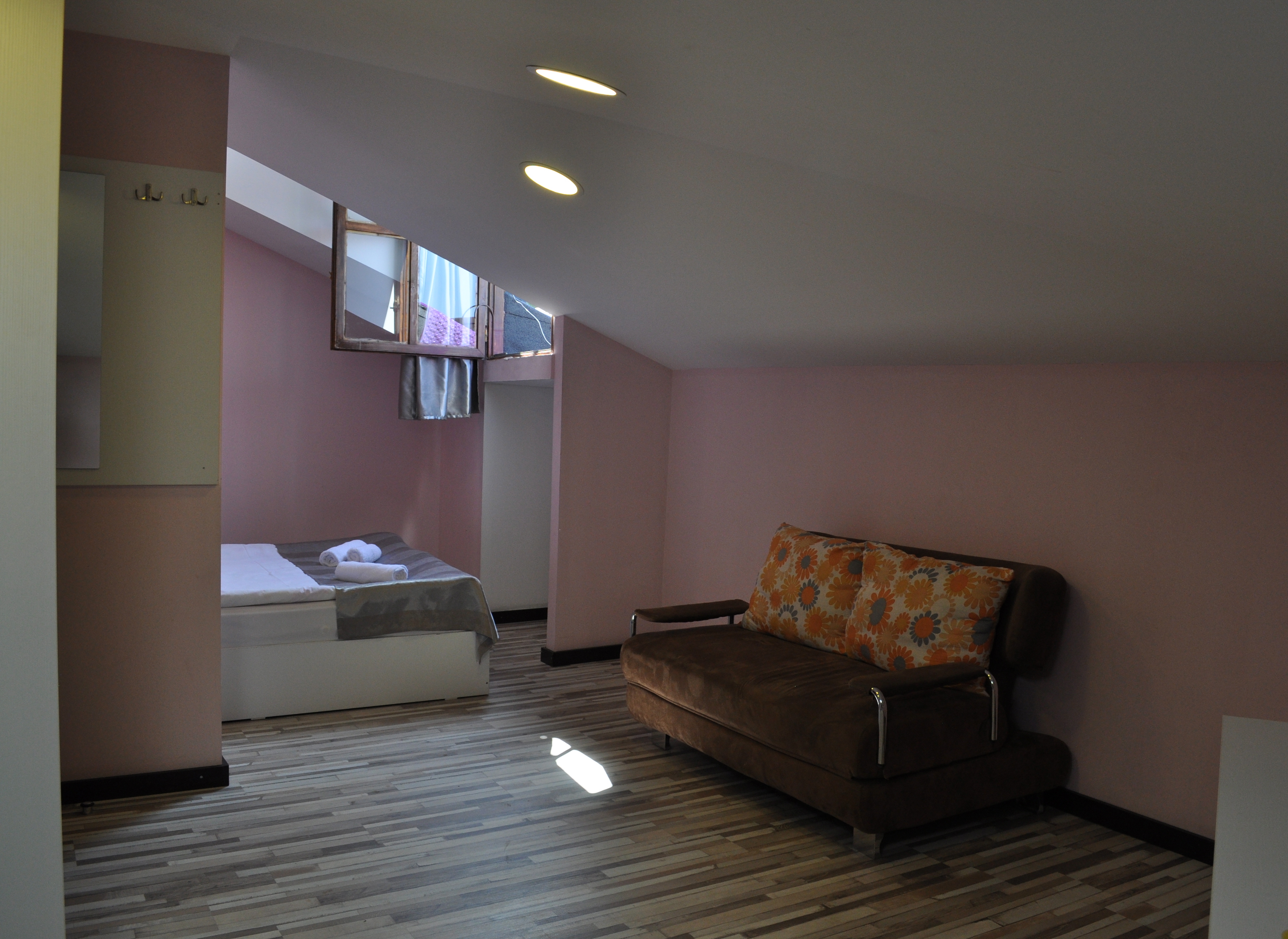 Tiflis Metekhi Hotel