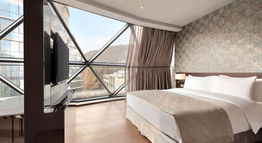 Wyndham Grand Tbilisi