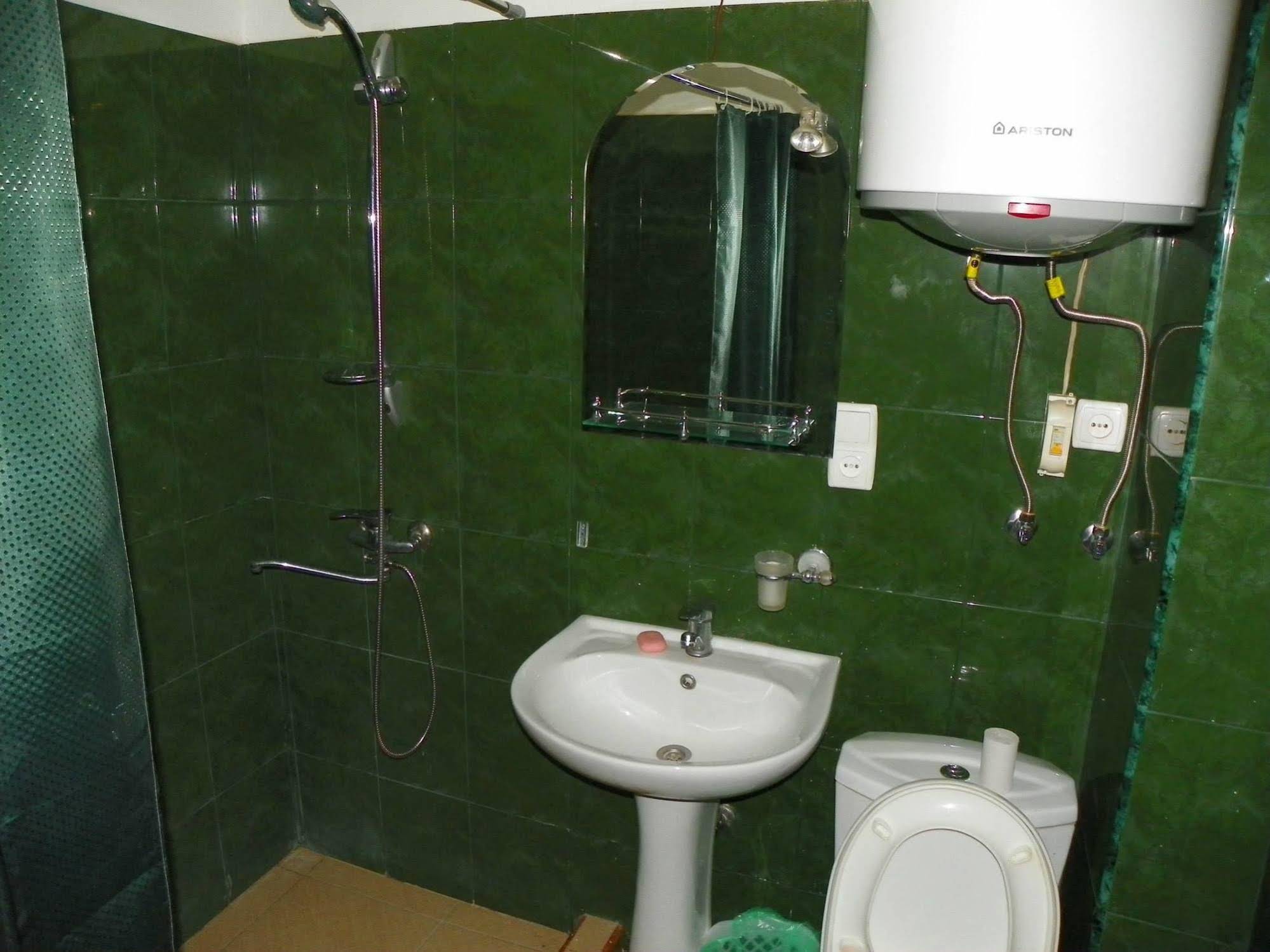 Hereti Hotel