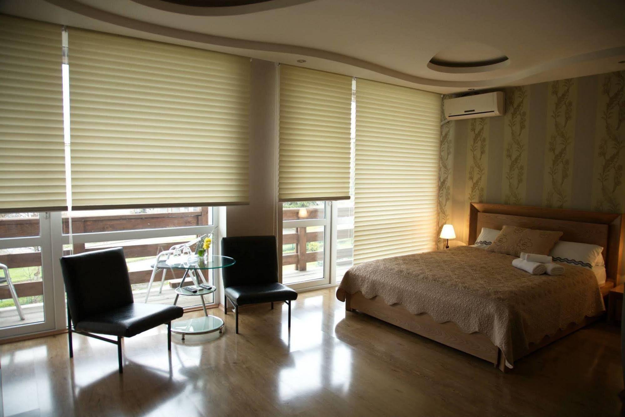 Hotel Alaznis Veli