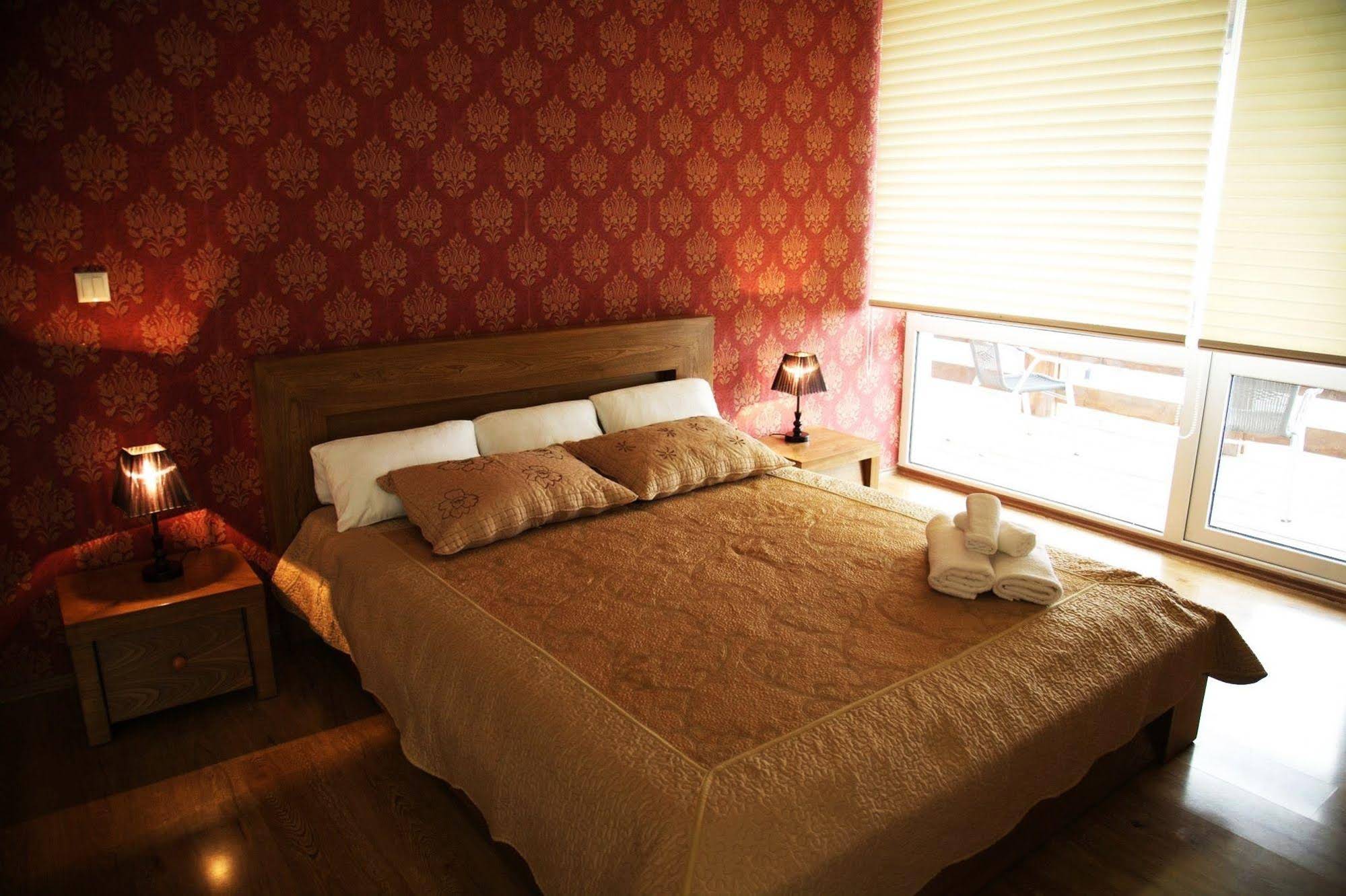Hotel Alaznis Veli