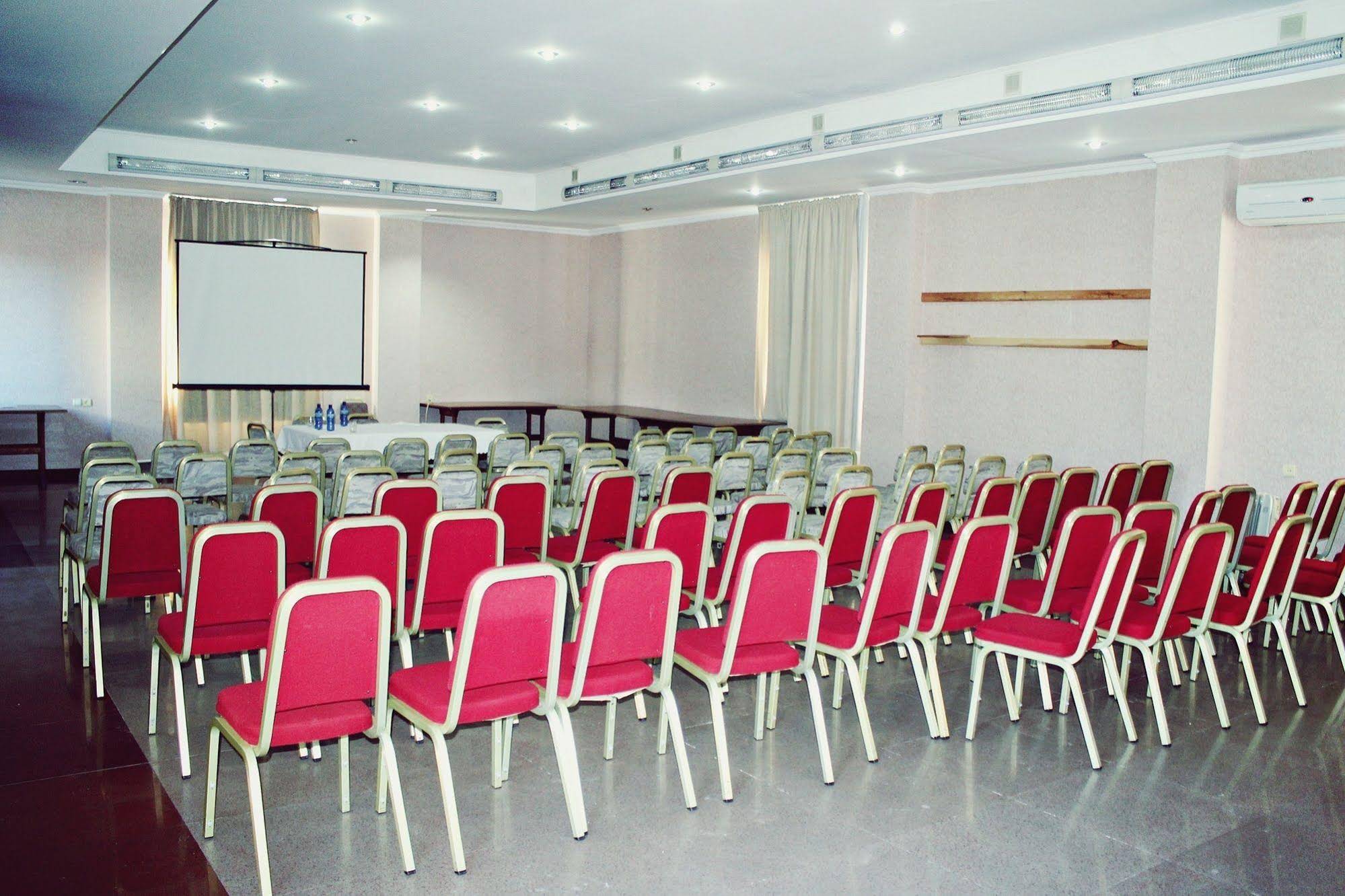 Hotel Alaznis Veli