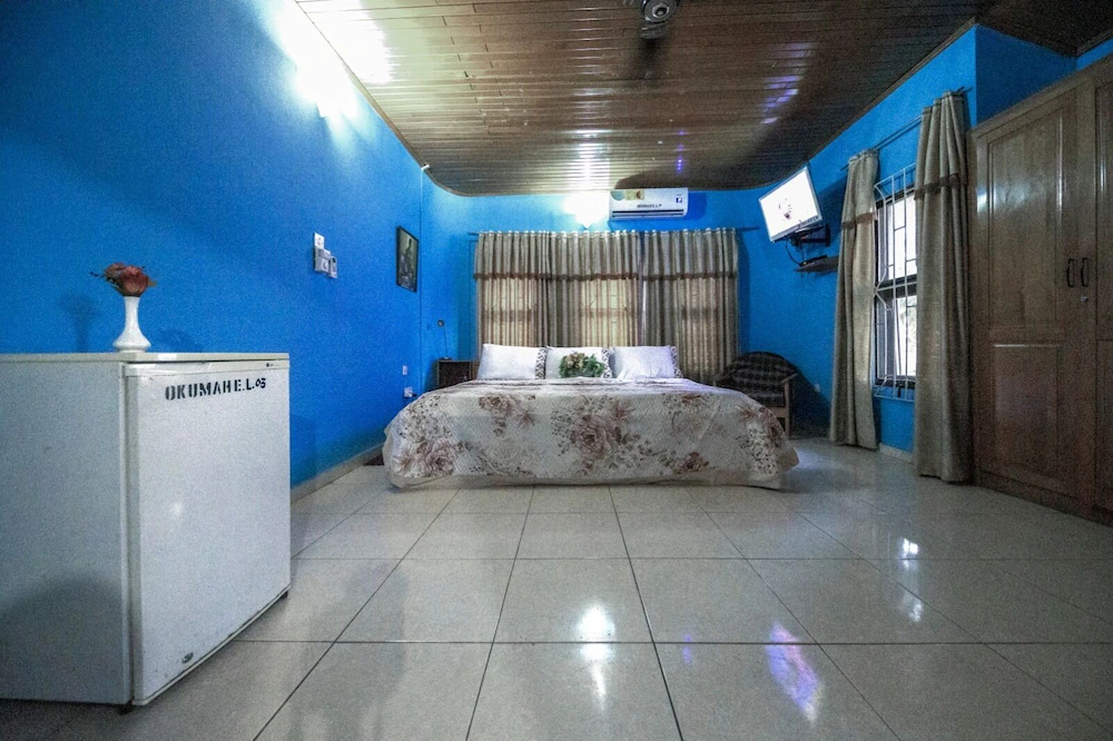 Falls Executive Guest House