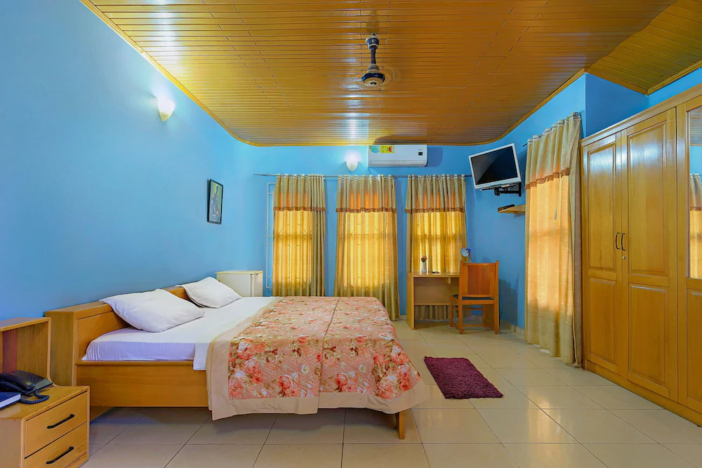 Falls Executive Guest House
