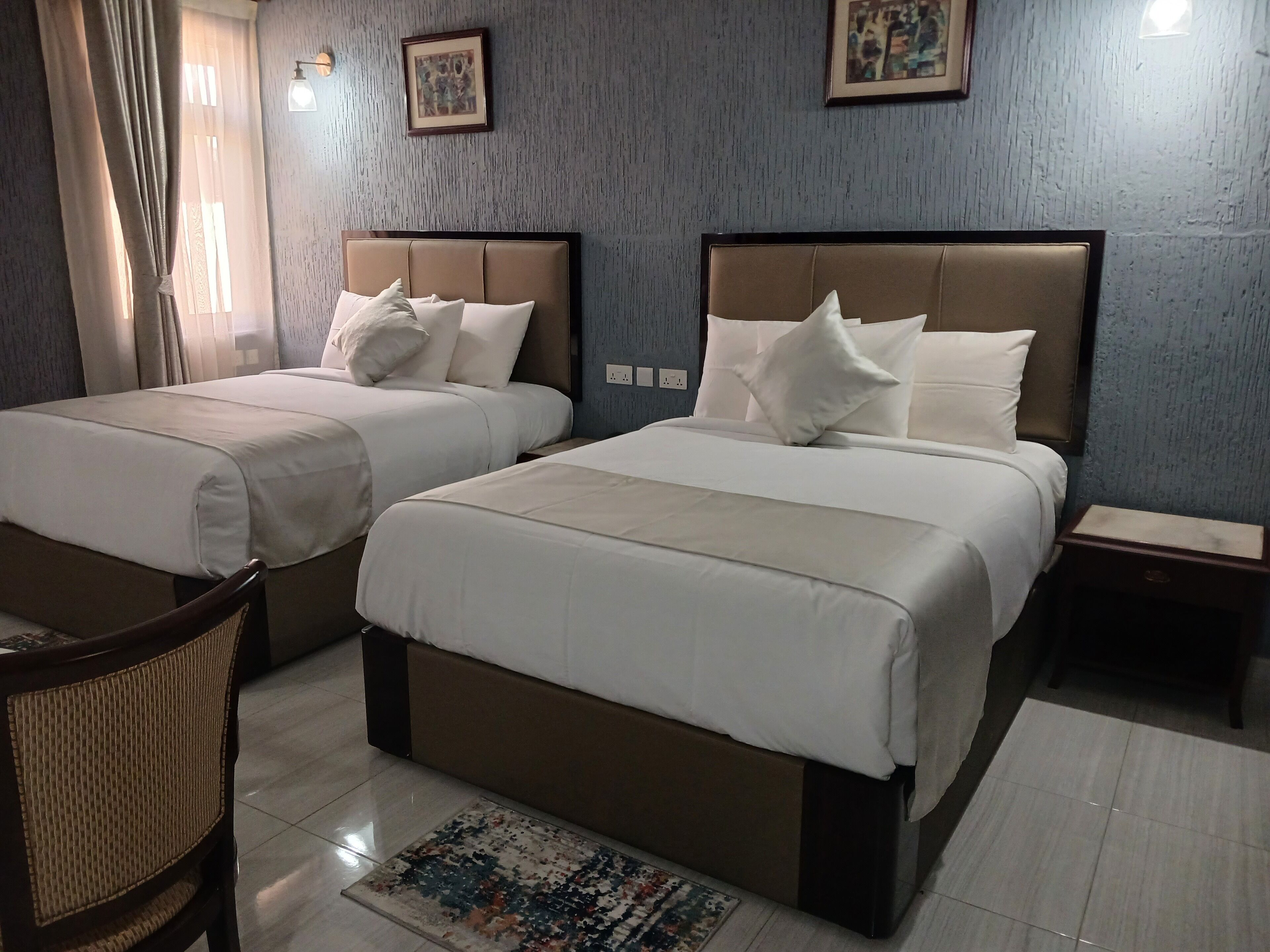Relax Court Hotel