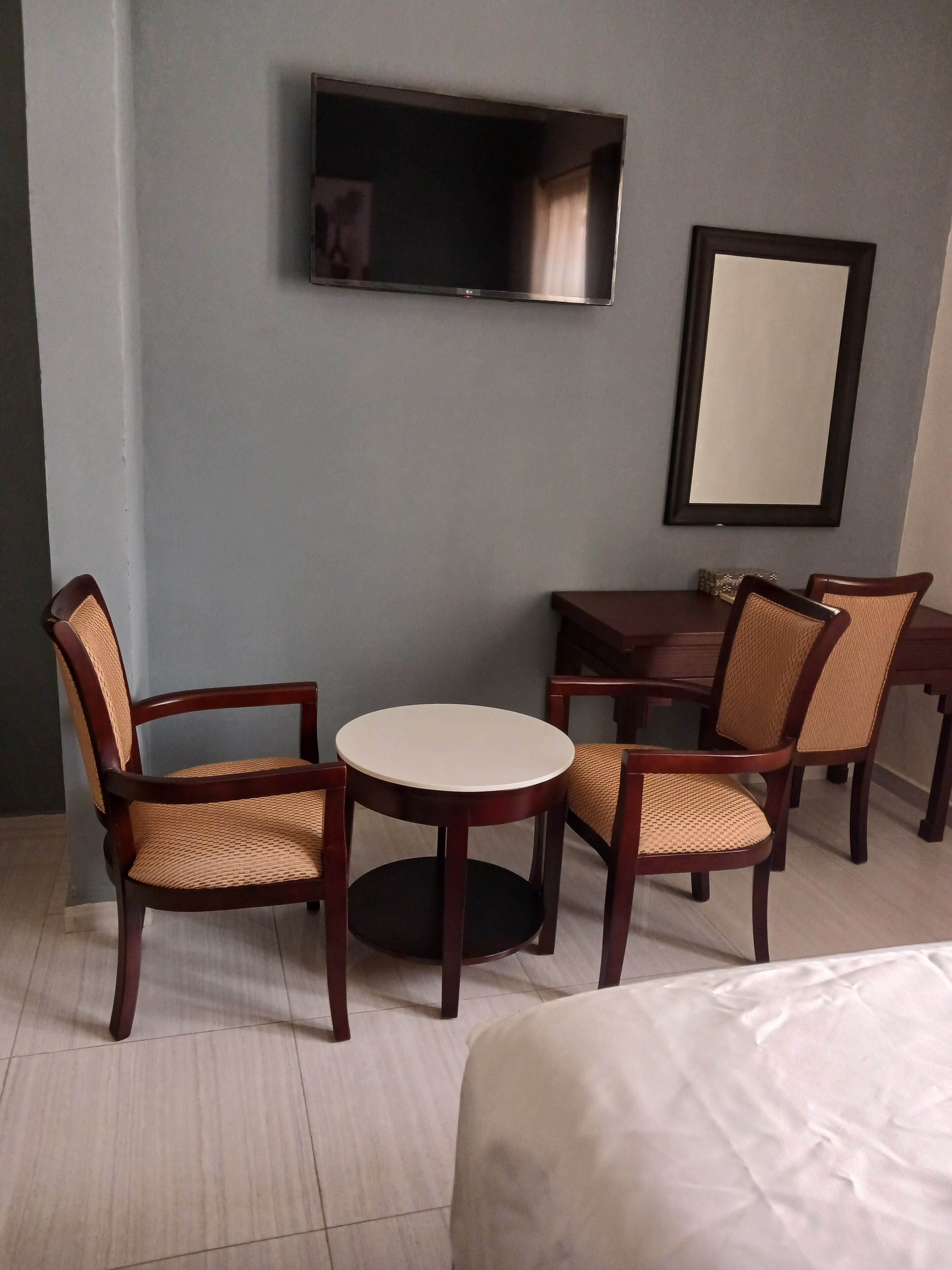 Relax Court Hotel
