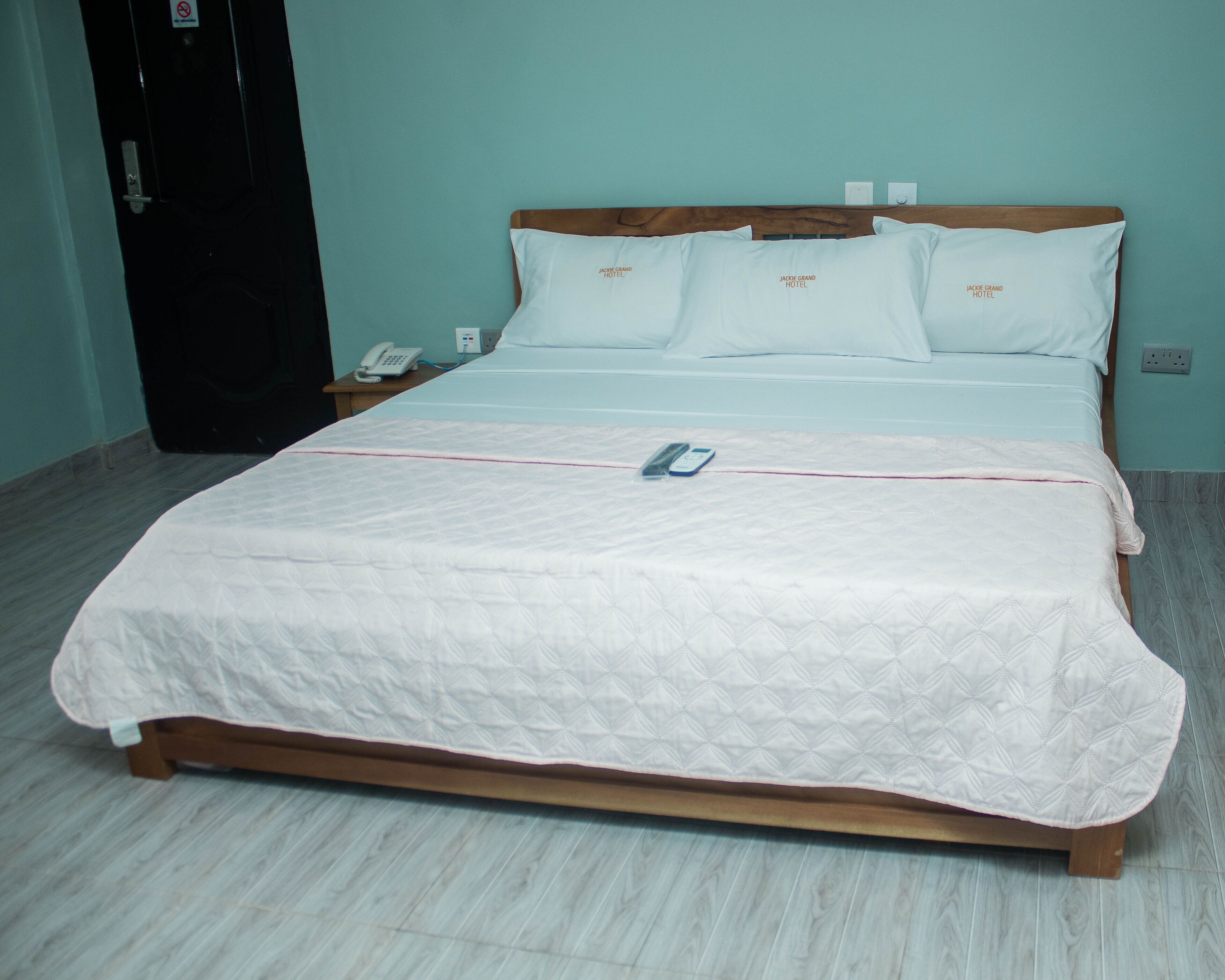 Jackie Grand Hotel