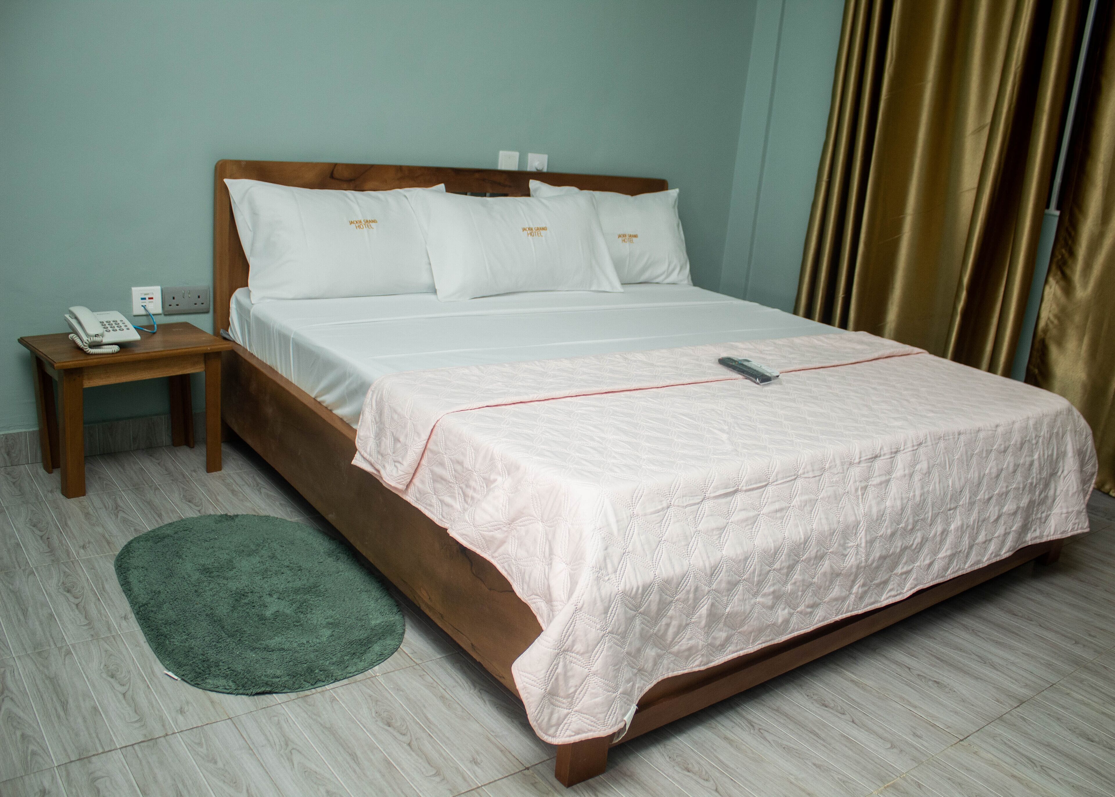 Jackie Grand Hotel