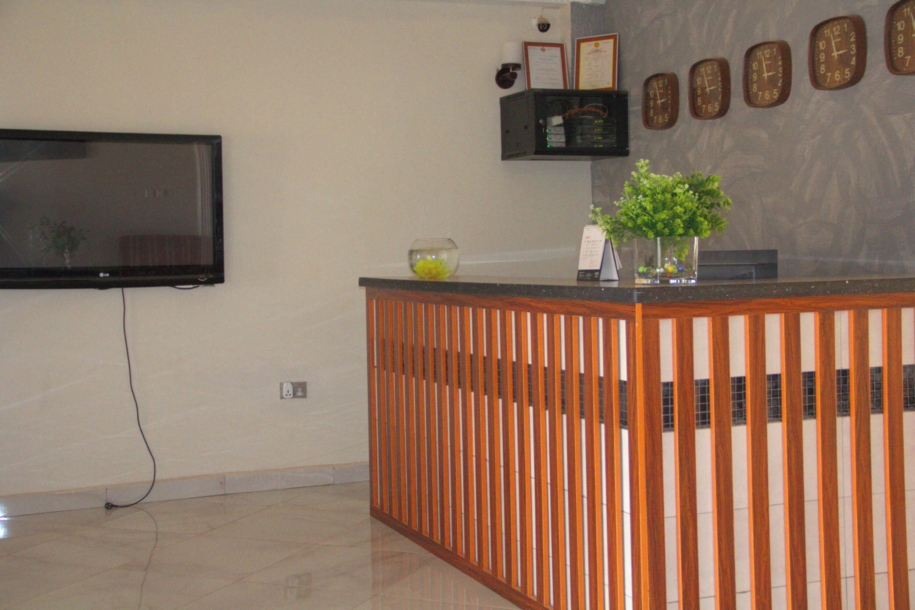 Gold Plus Hotel