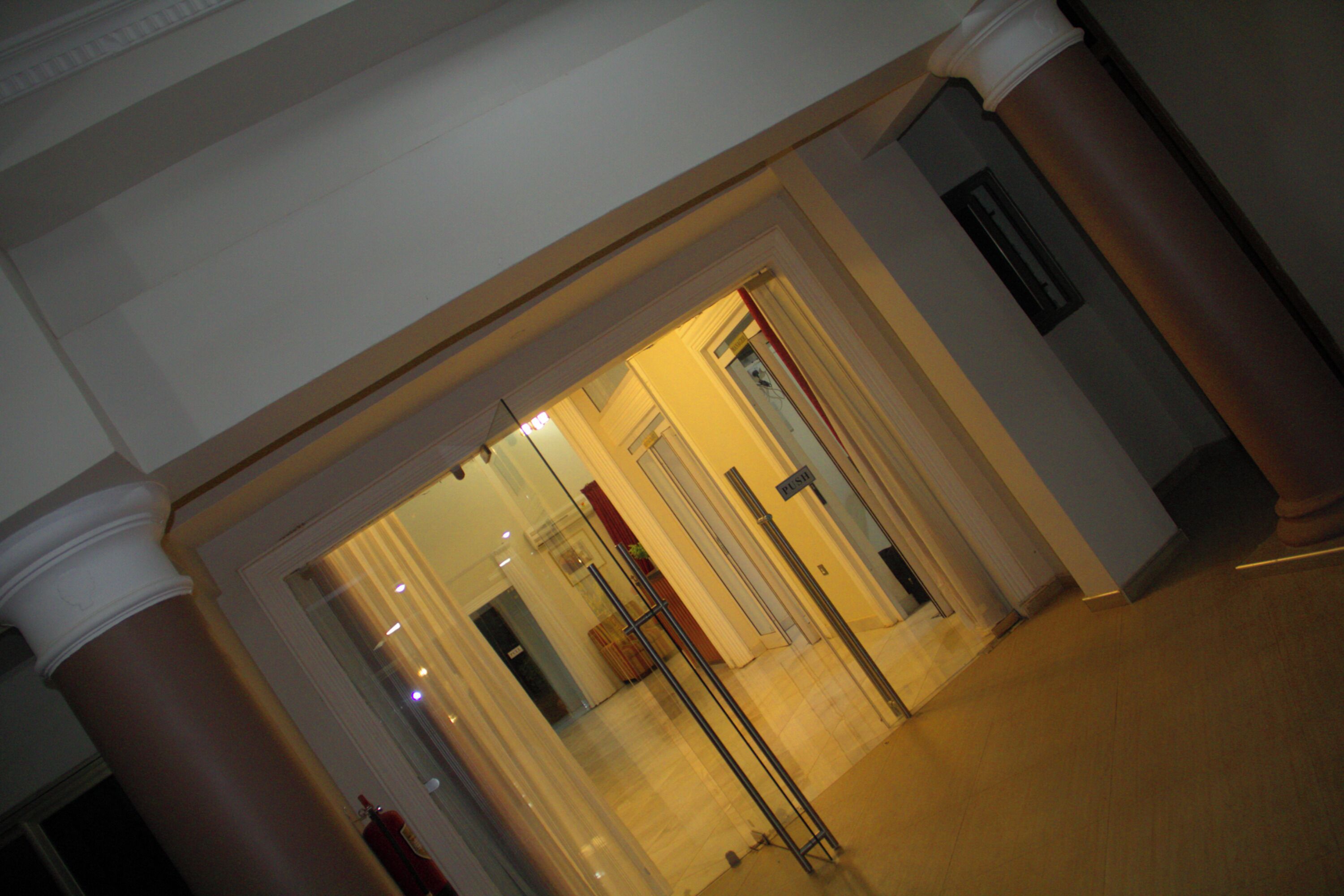 Gold Plus Hotel