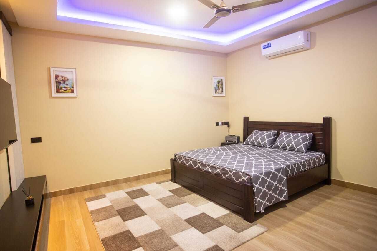 Js Way Apartments And Executive Hotel