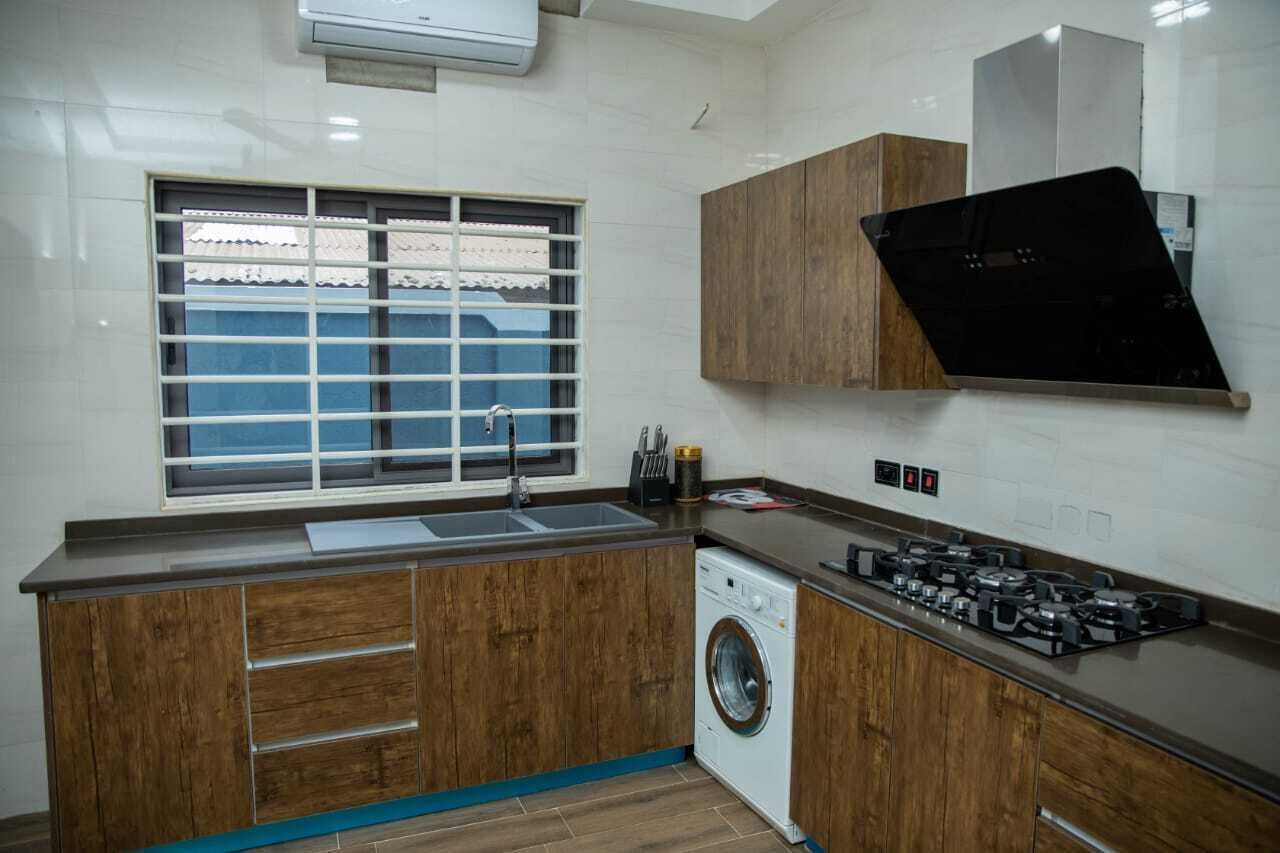 Js Way Apartments And Executive Hotel