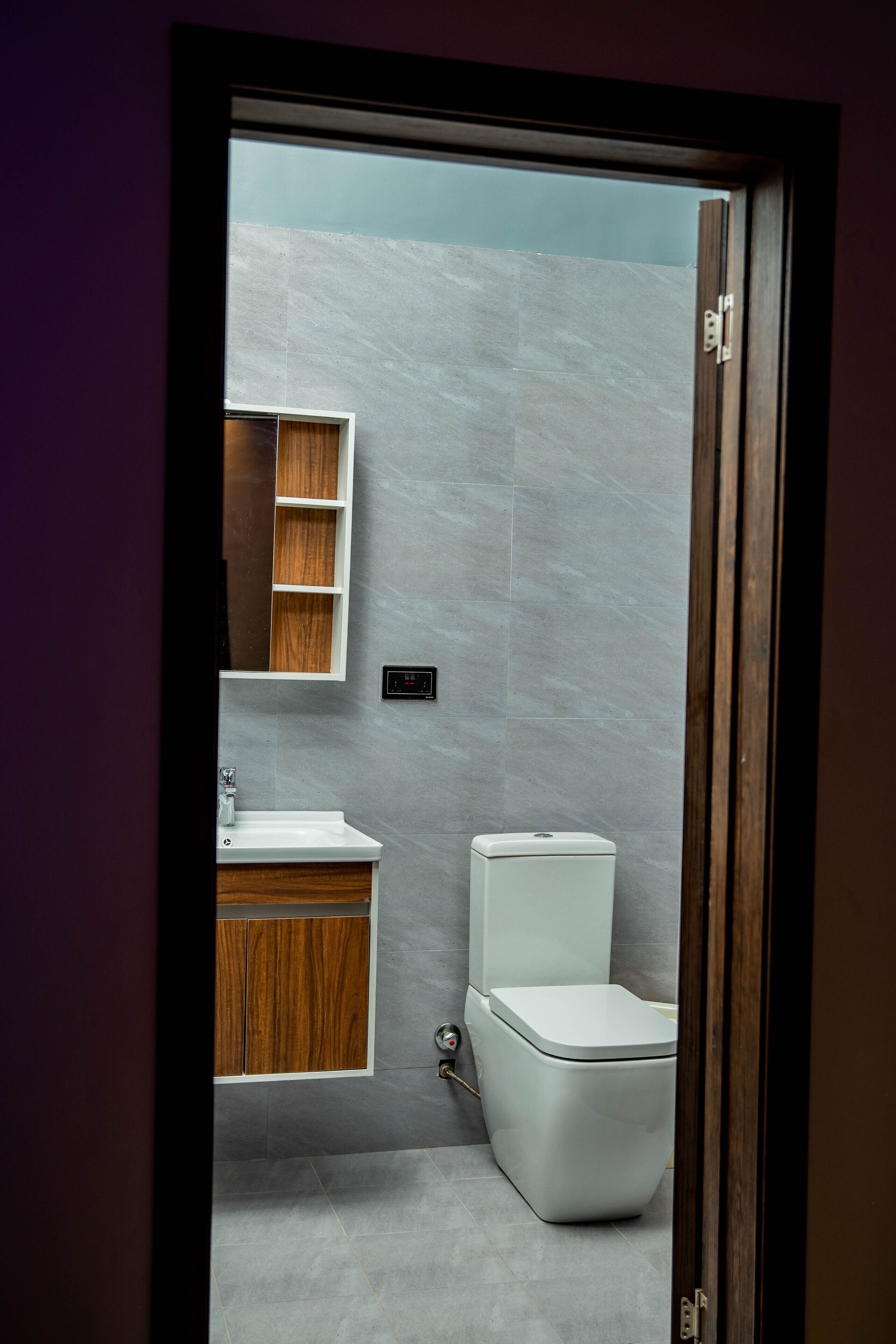 Js Way Apartments And Executive Hotel