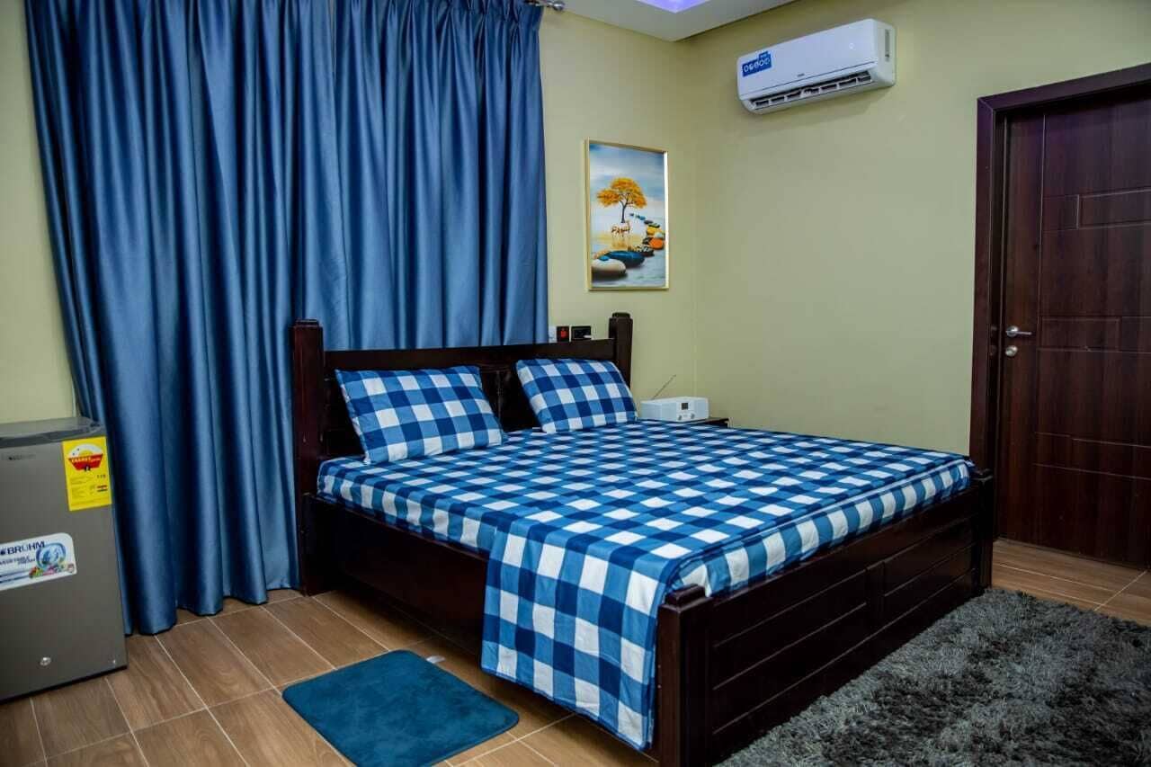 Js Way Apartments And Executive Hotel