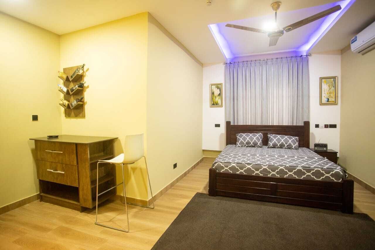 Js Way Apartments And Executive Hotel