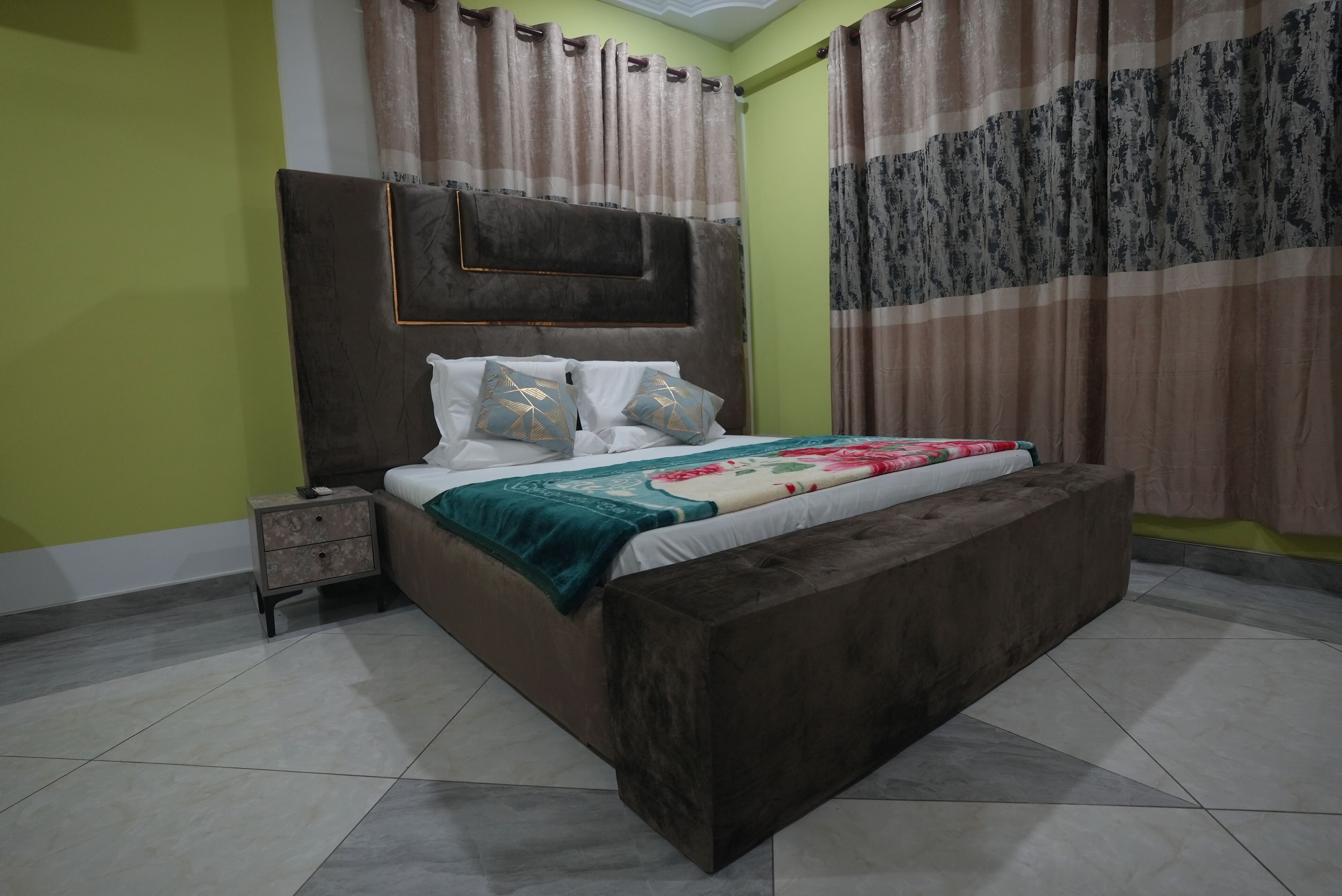 Mercy Royal Heights