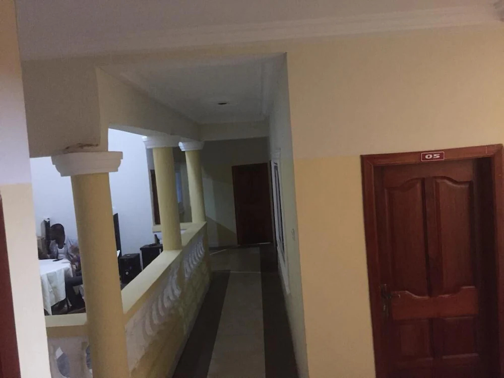 Nyaboa Hotel
