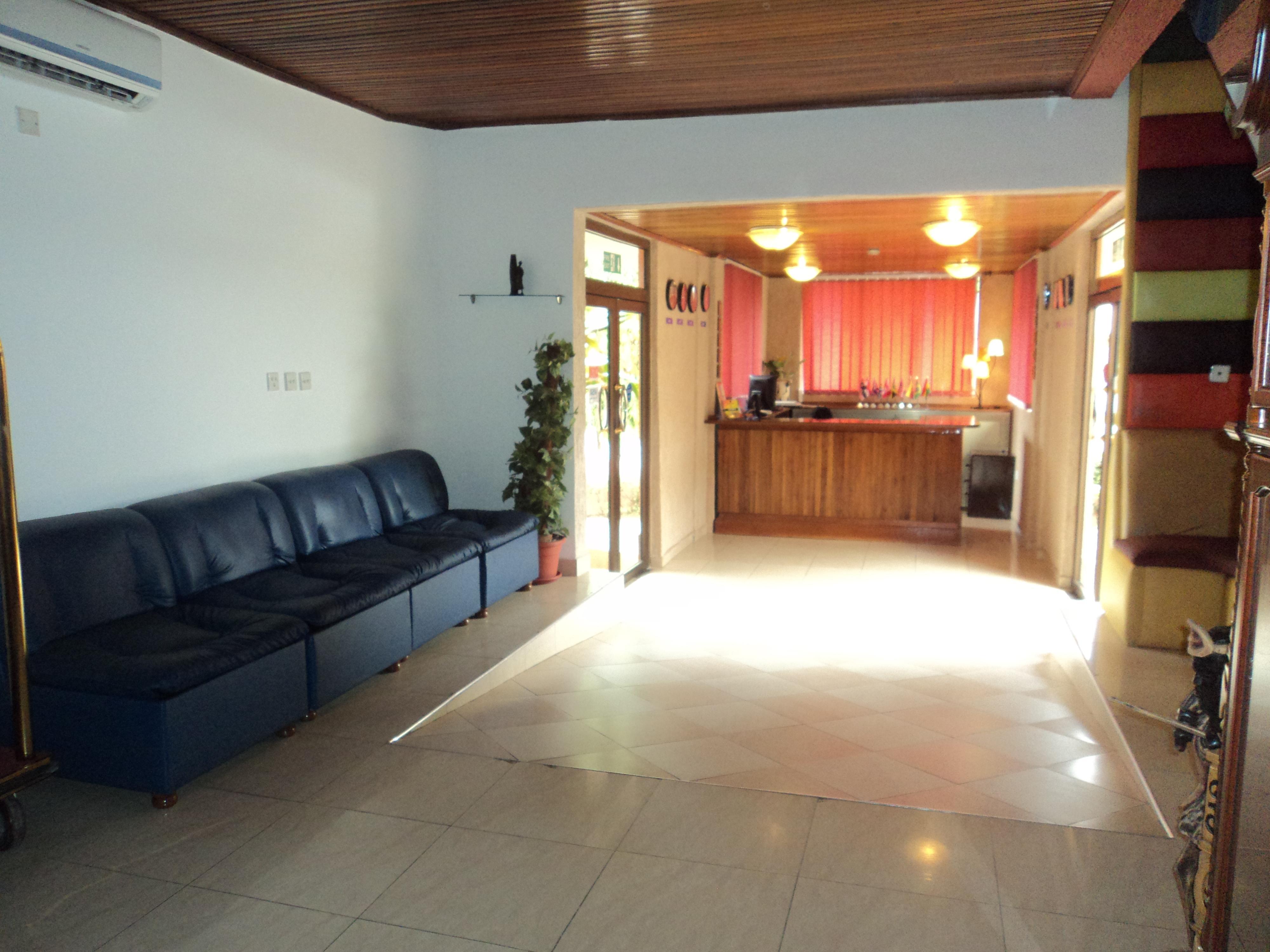 Sir Max Hotel