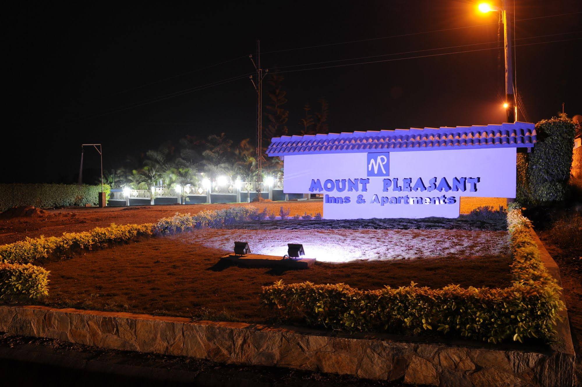 Mount Pleasant Inns & Apartment